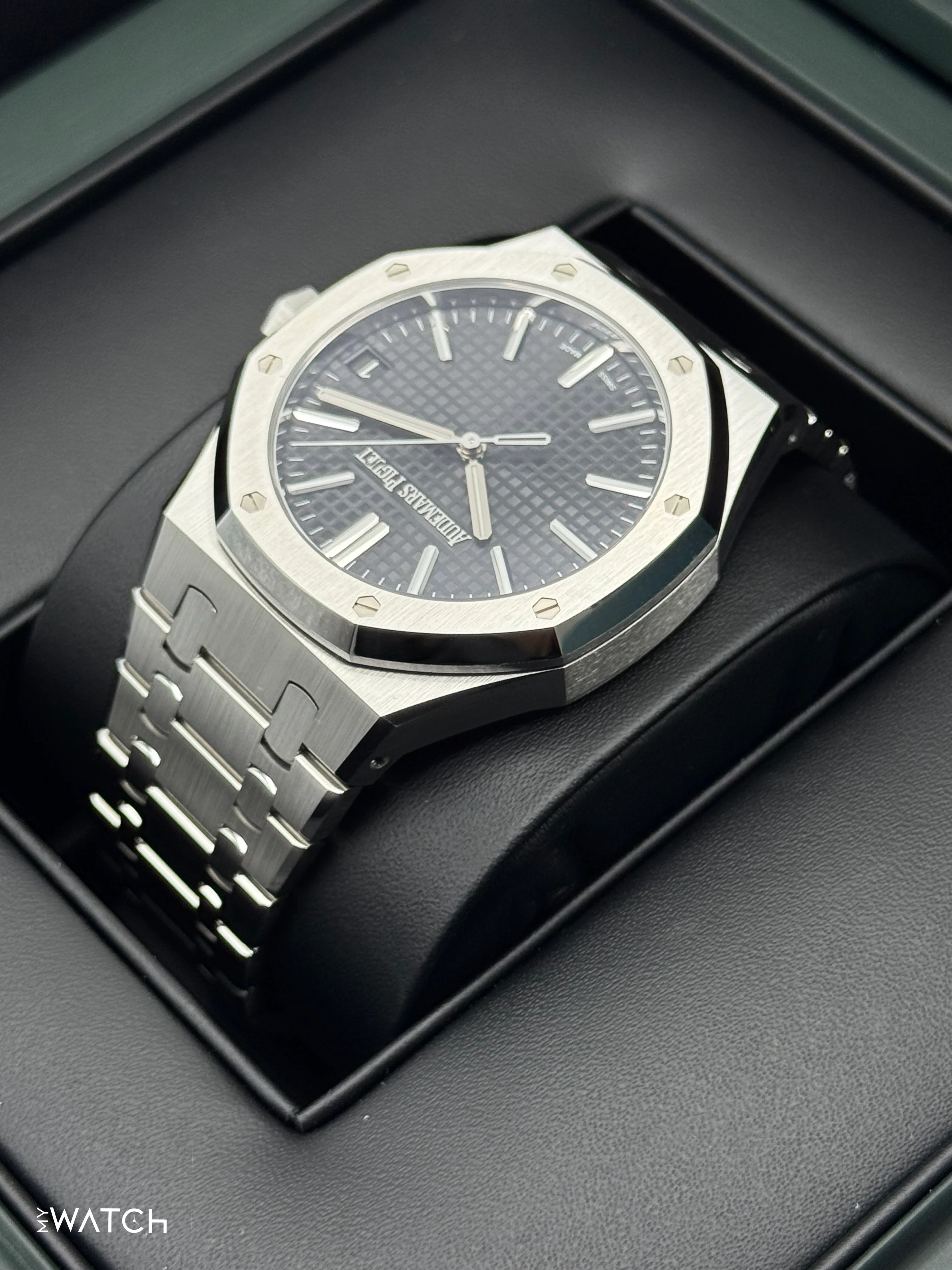 2025 Audemars Piguet  Royal Oak  41mm 15510ST Stainless Steel Black Dial - Image 7
