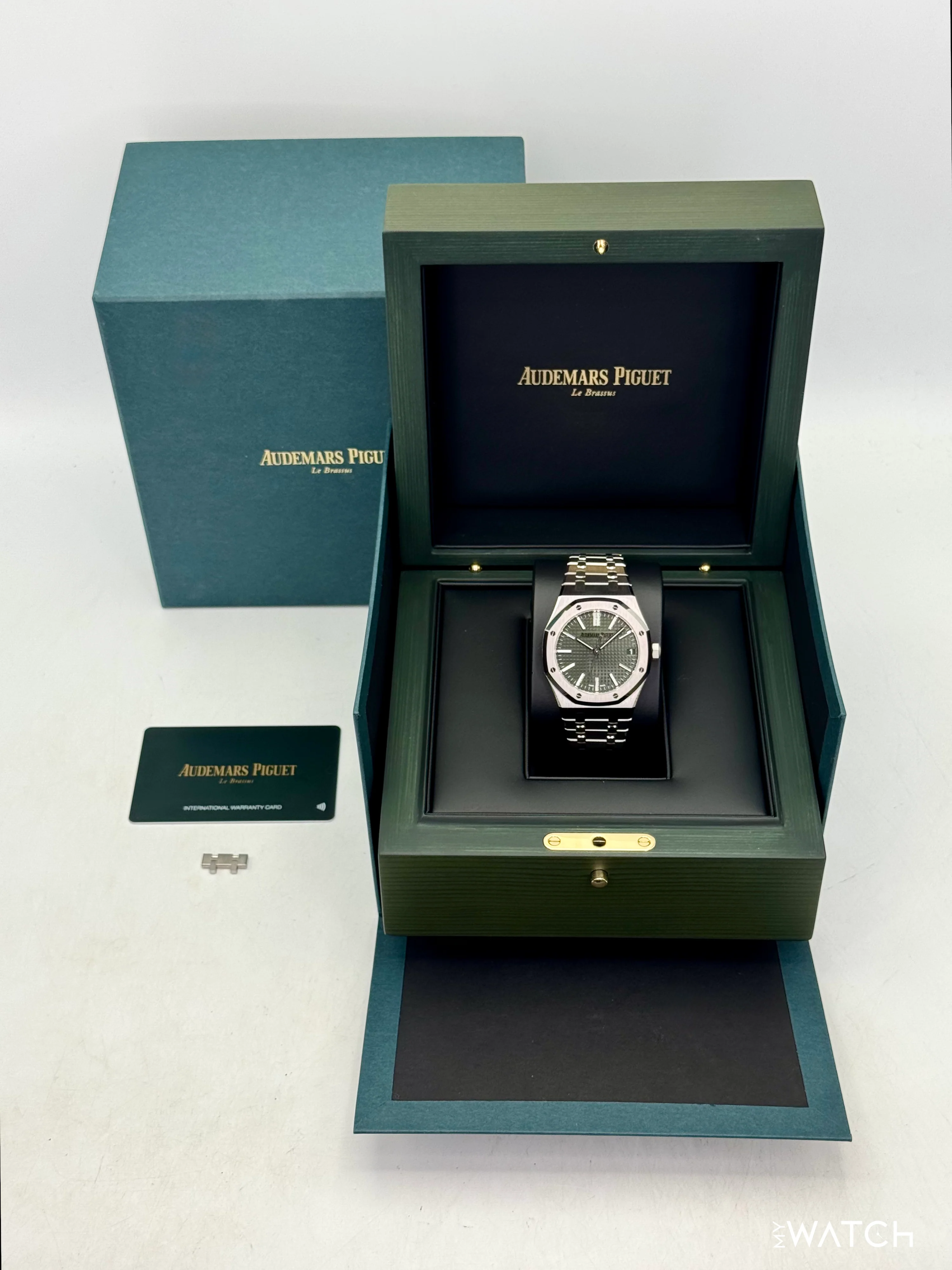 2025 Audemars Piguet  Royal Oak 41mm 15510ST Stainless Steel Green Dial - Image 11