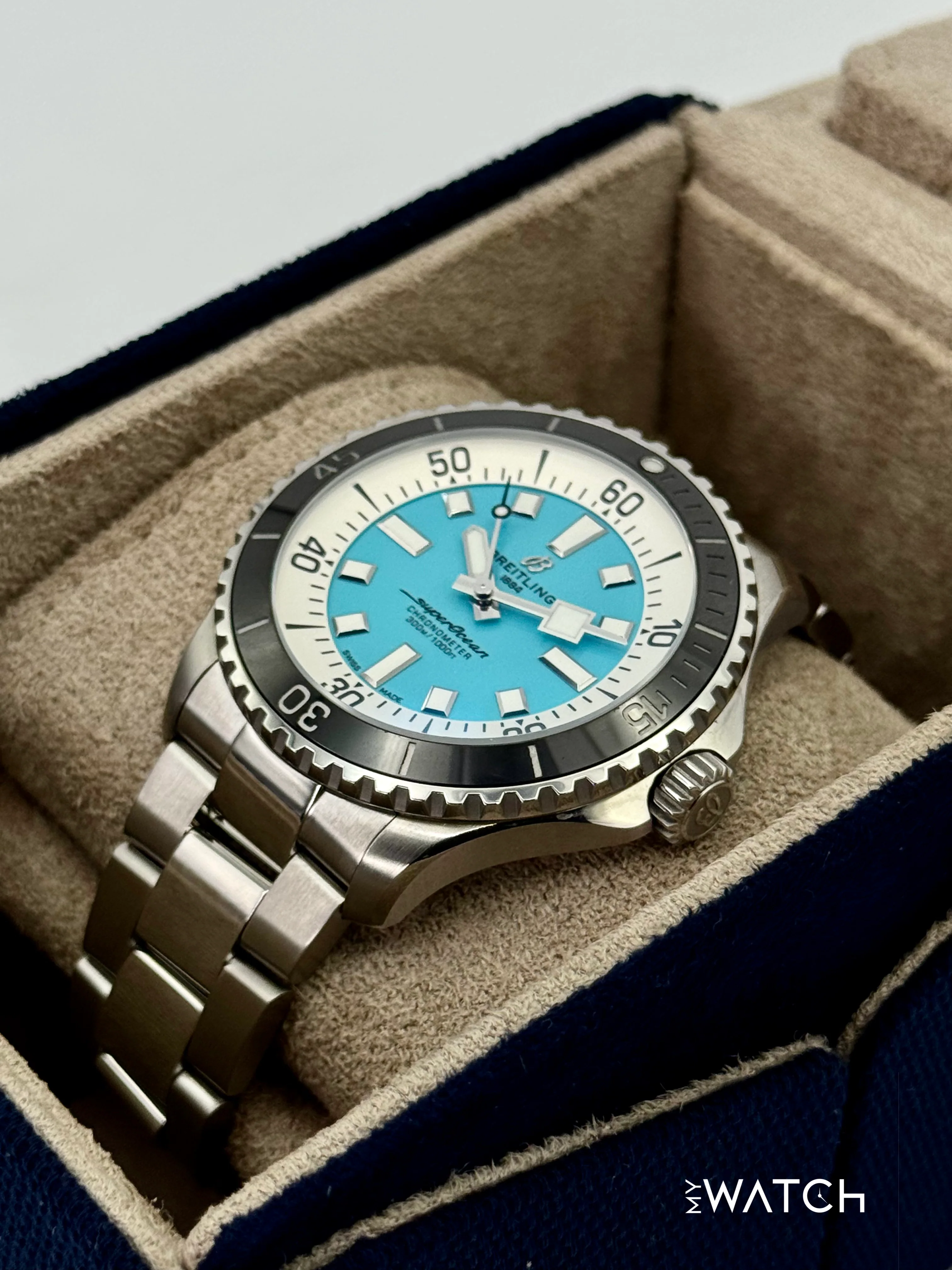 2025 Breitling Superocean Automatic 44mm A17376 Stainless Steel Turquoise Dial - Image 5