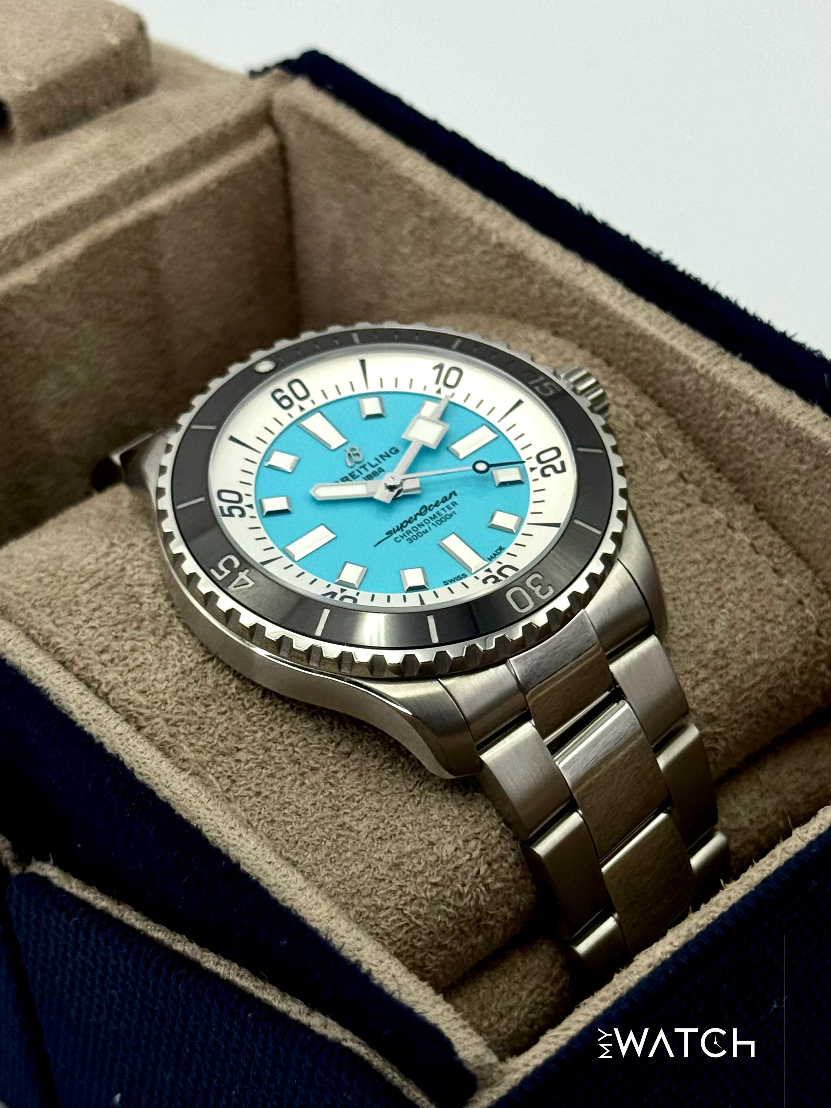 2025 Breitling Superocean Automatic 44mm A17376 Stainless Steel Turquoise Dial - Image 6