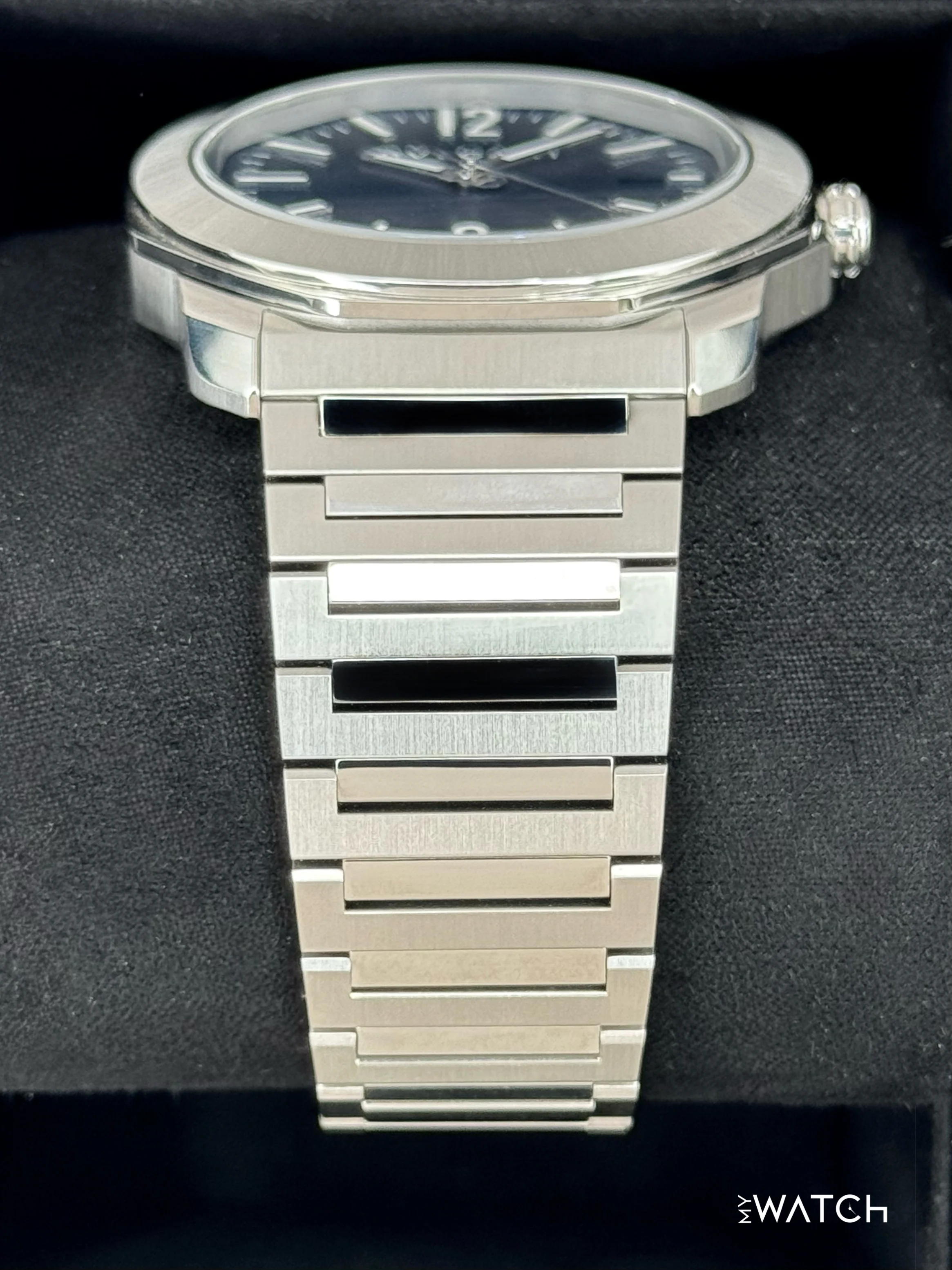 2025 Bvlgari Octo Roma 41mm 103739 Stainless Steel Blue Dial - Image 3