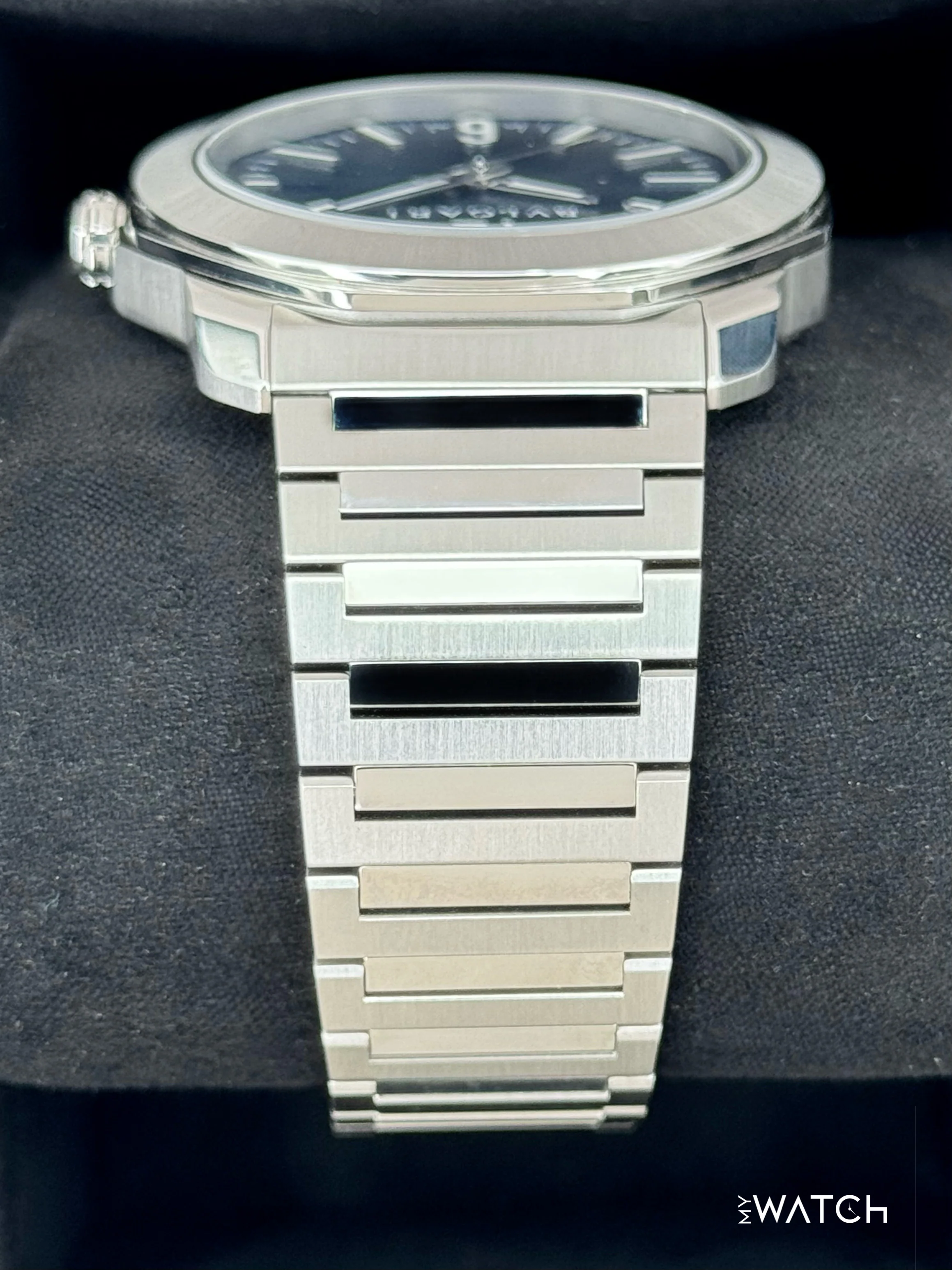 2025 Bvlgari Octo Roma 41mm 103739 Stainless Steel Blue Dial - Image 4