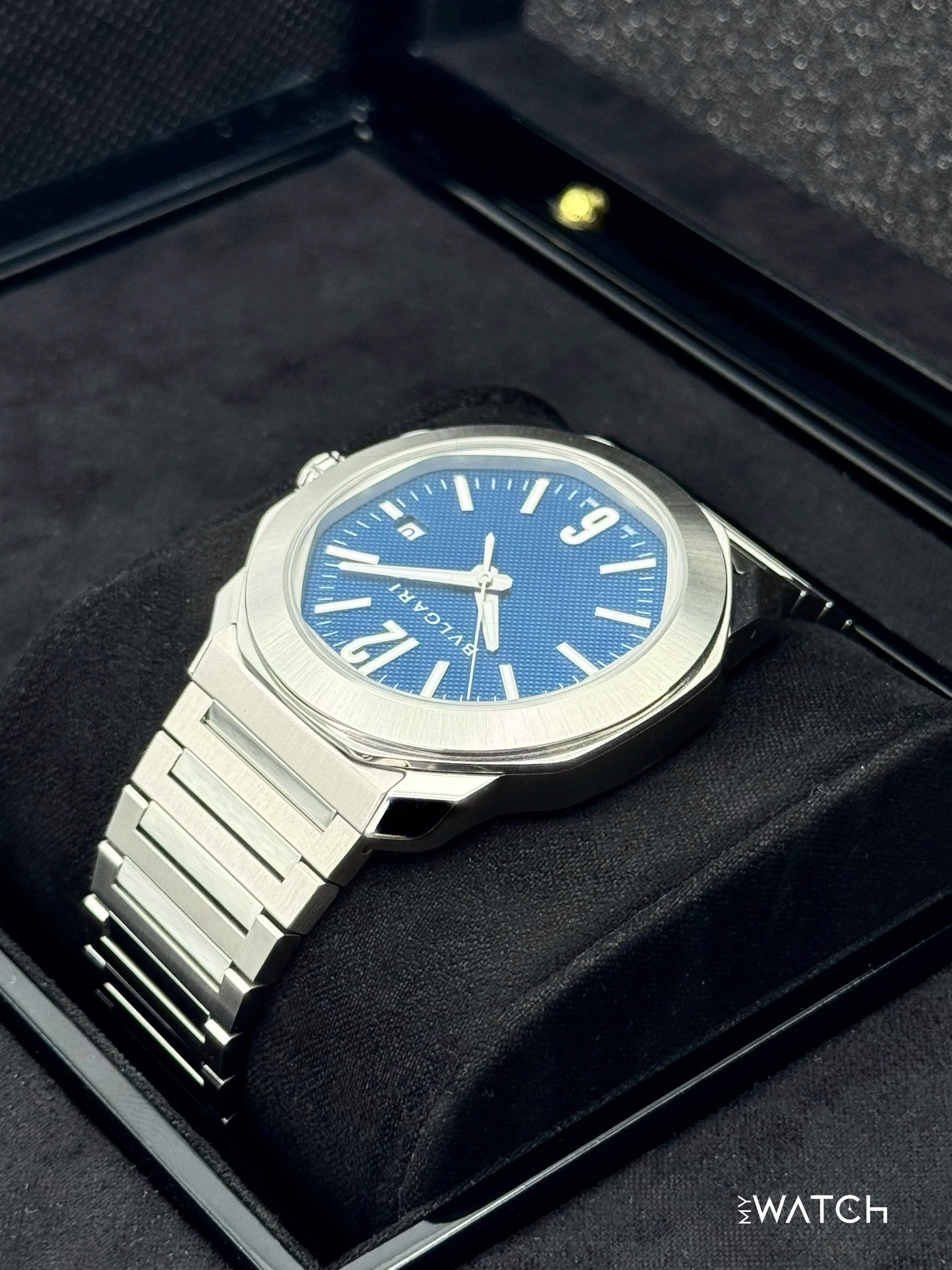 2025 Bvlgari Octo Roma 41mm 103739 Stainless Steel Blue Dial - Image 7