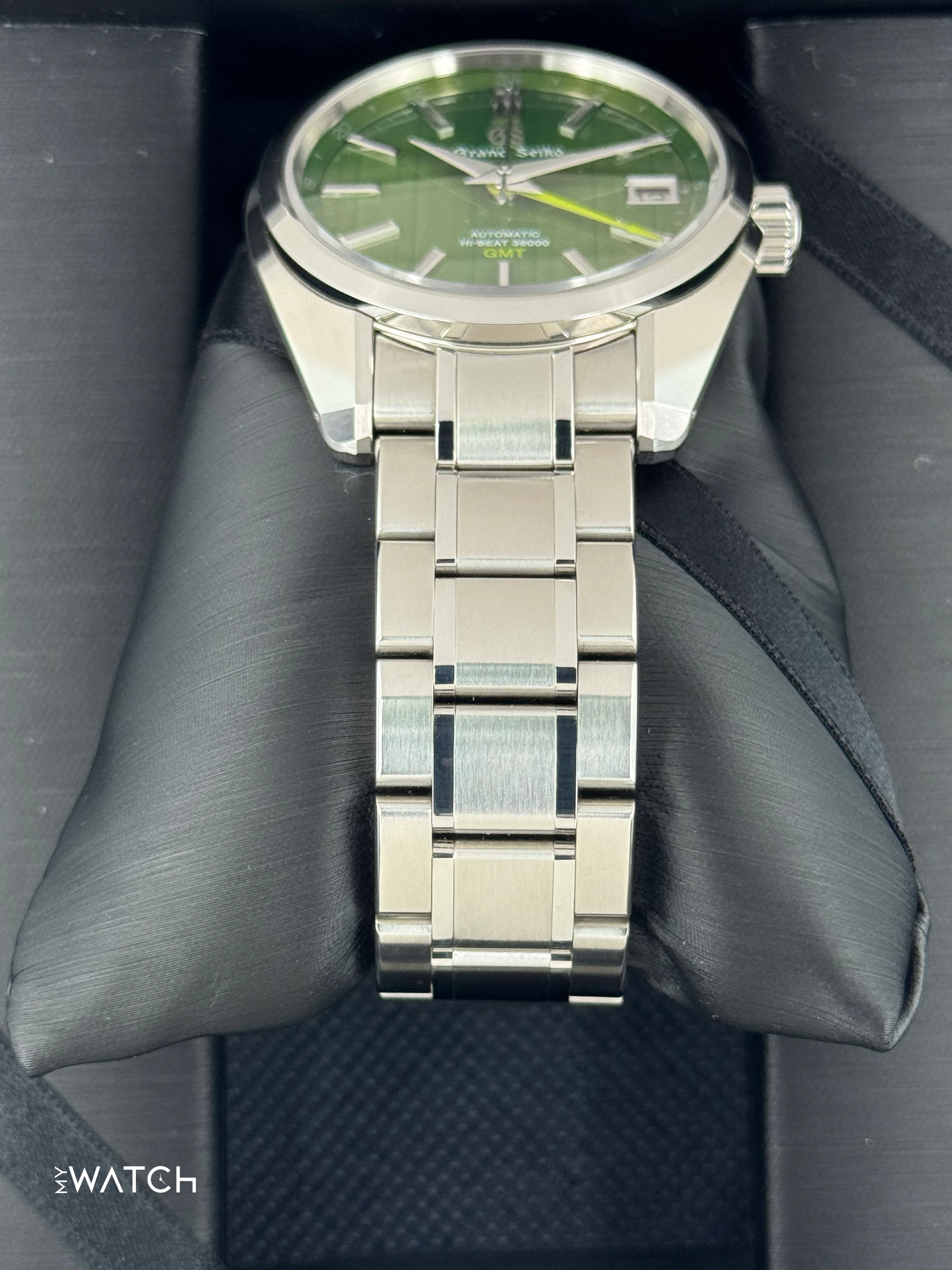 2025 Grand Seiko GMT 40mm SBGJ259G Stainless Steel Green Dial - Image 3