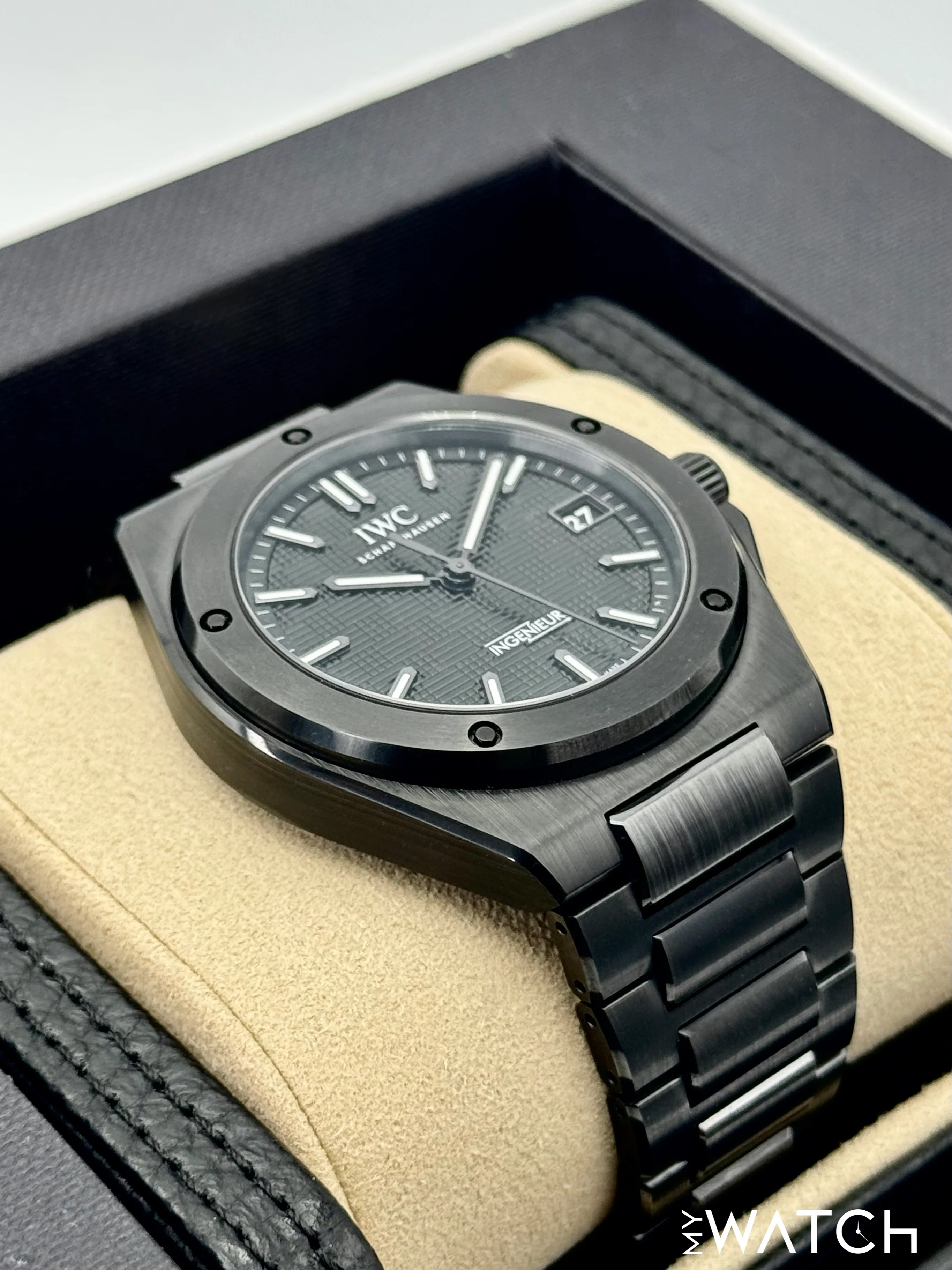 2025 IWC Ingenieur Automatic 42mm IW338903 Ceramic Black Dial - Image 6