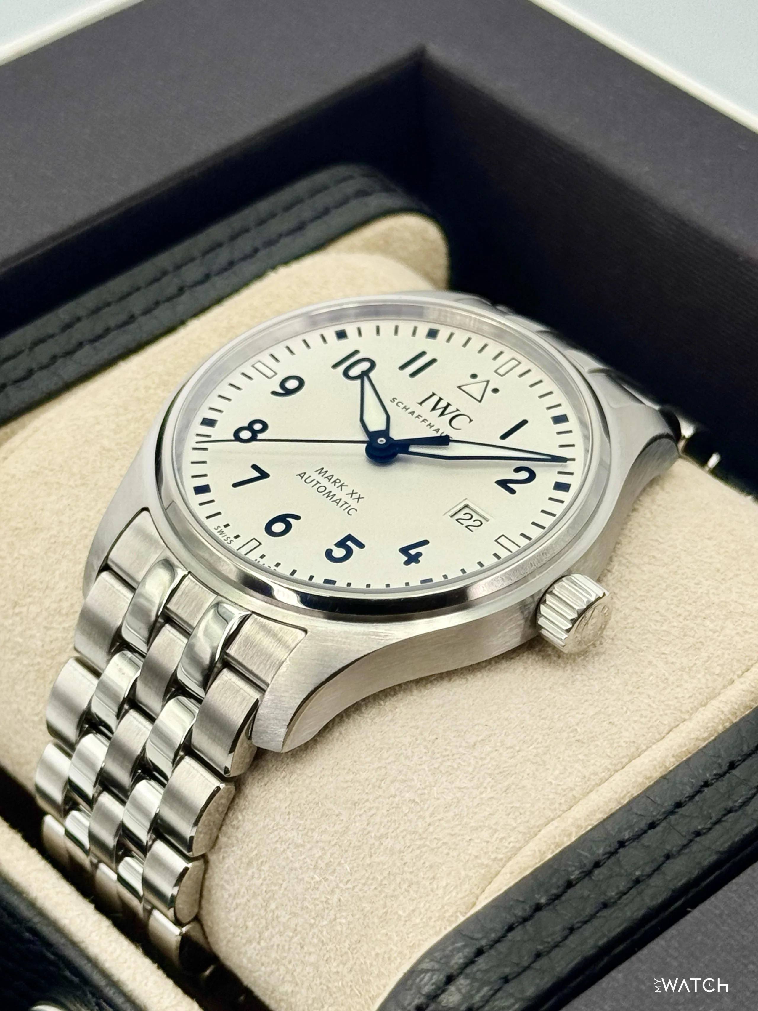 2025 IWC Pilot's Watch Mark XX 40mm IW328208 Stainless Steel White Dial - Image 5