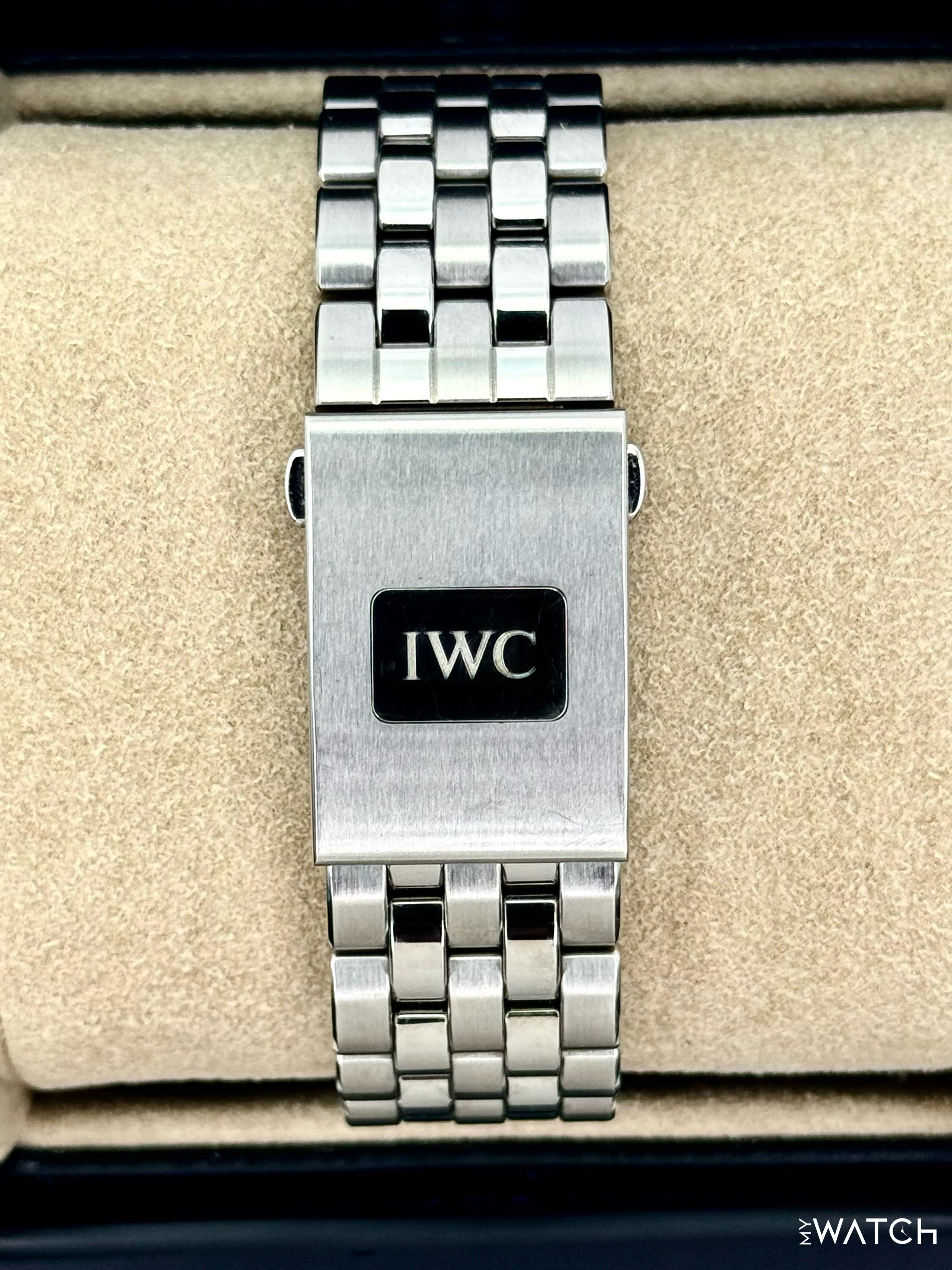 2025 IWC Pilot's Watch Mark XX 40mm IW328208 Stainless Steel White Dial - Image 2