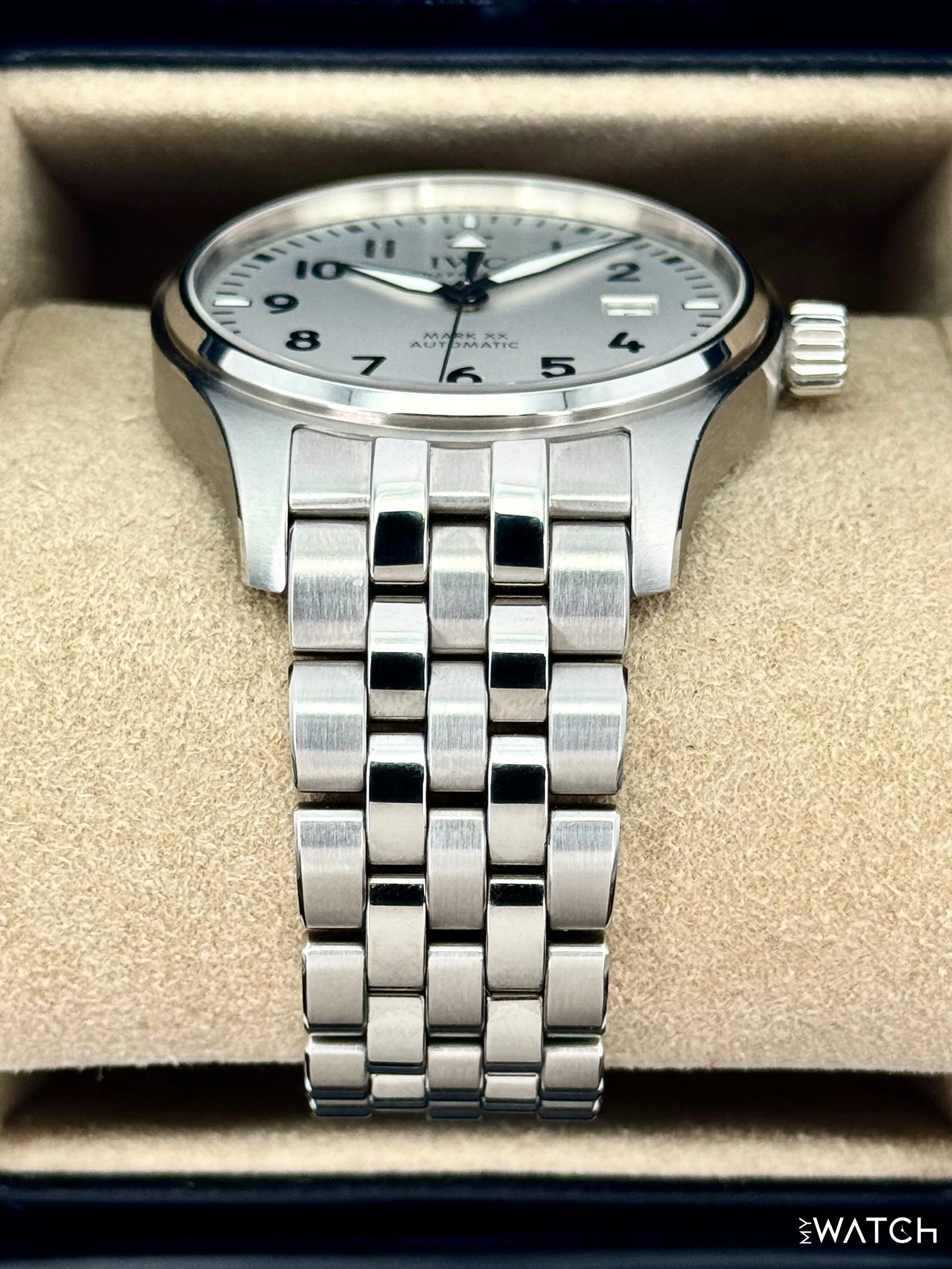 2025 IWC Pilot's Watch Mark XX 40mm IW328208 Stainless Steel White Dial - Image 3