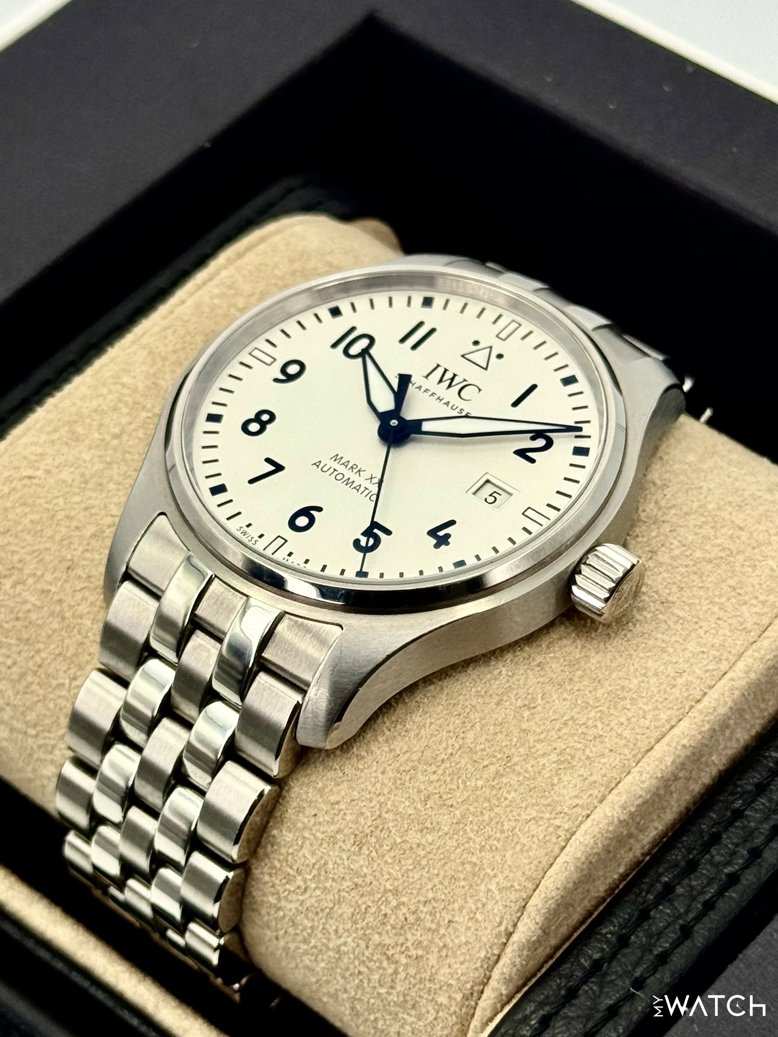 2025 IWC Pilot's Watch Mark XX 40mm IW328208 Stainless Steel White Dial - Image 5