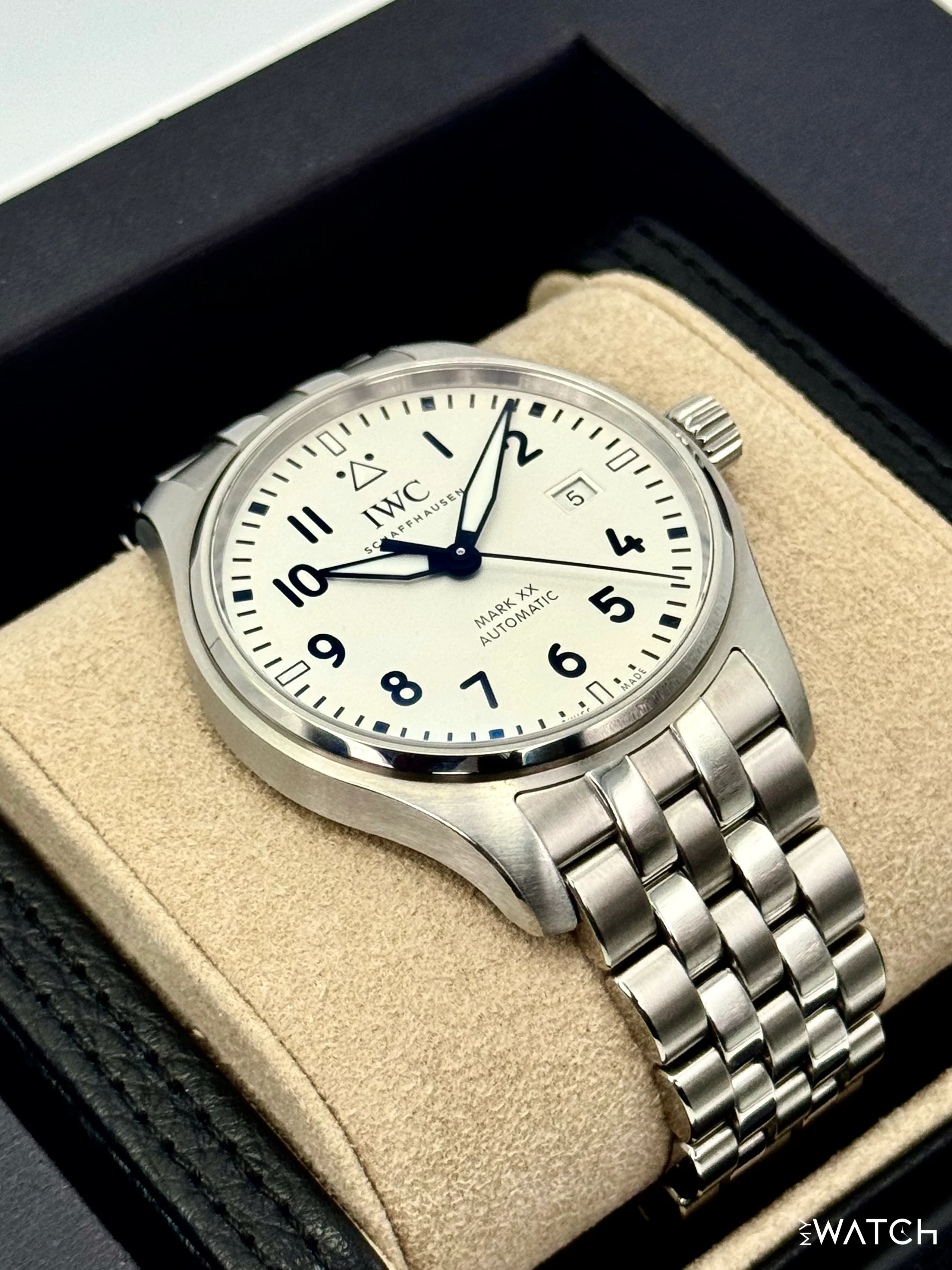 2025 IWC Pilot's Watch Mark XX 40mm IW328208 Stainless Steel White Dial - Image 6
