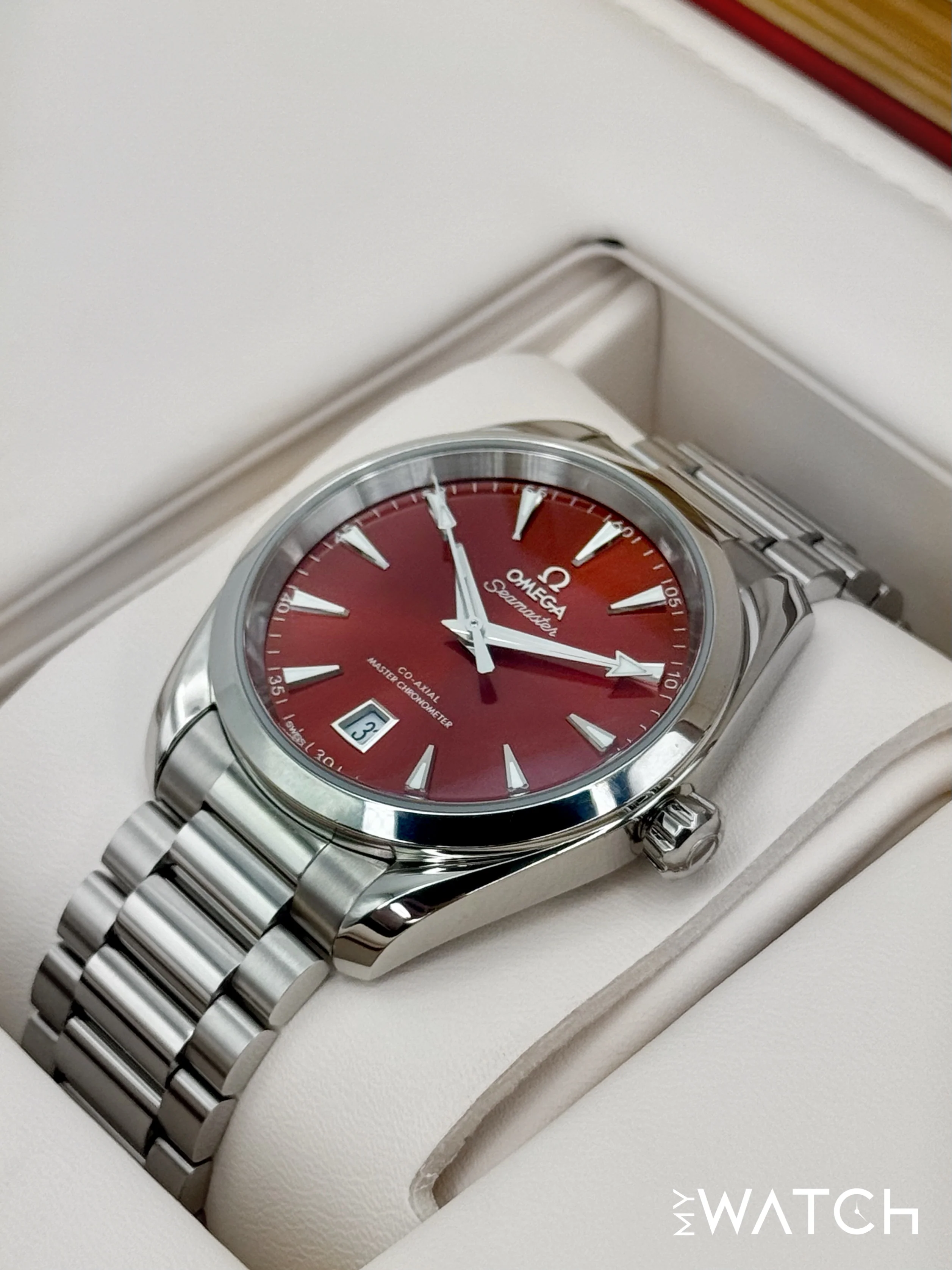 2025 Omega Seamaster Aqua Terra 38mm 220.10.38.20.13.003 Red Dial - Image 5