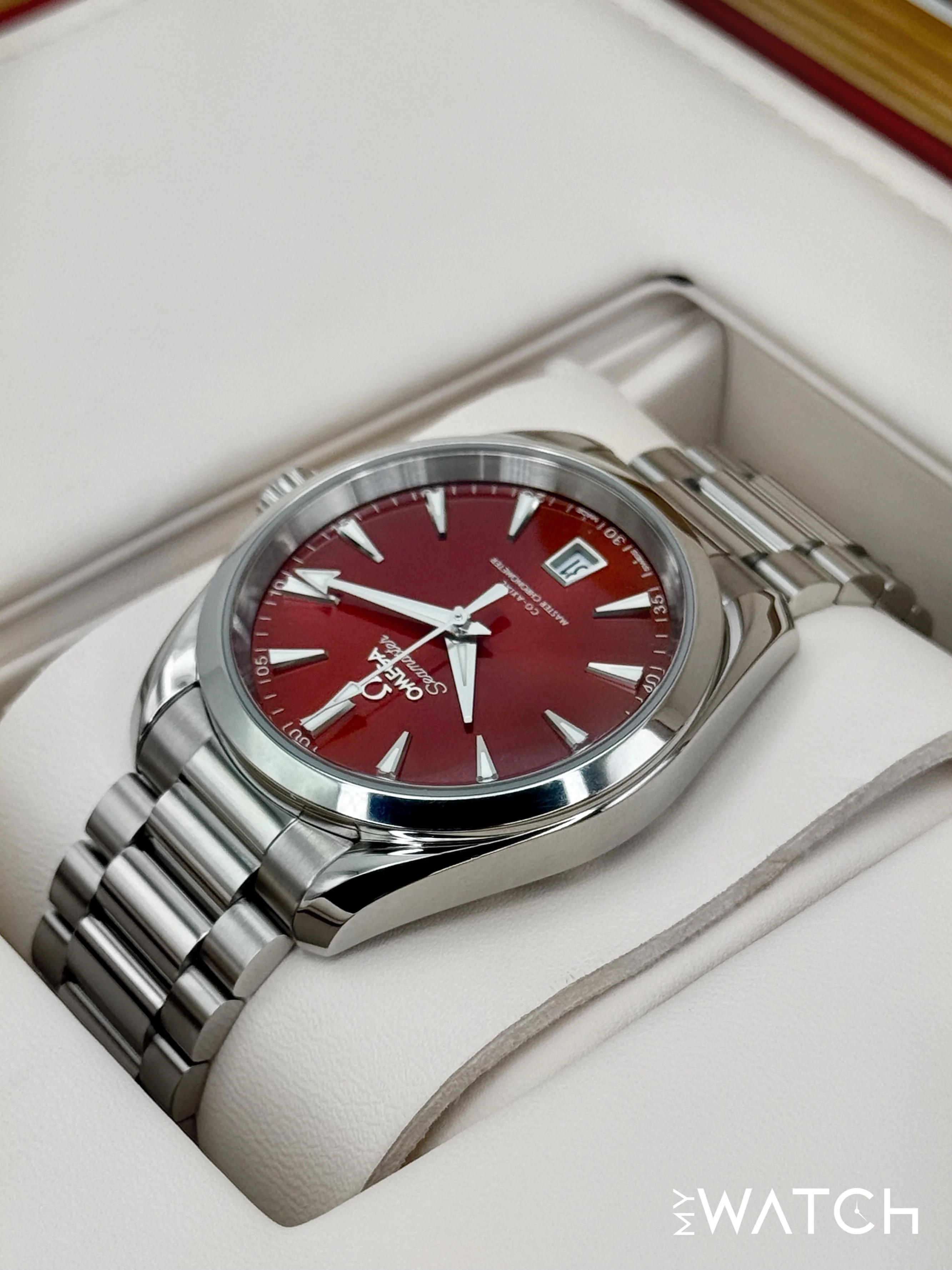 2025 Omega Seamaster Aqua Terra 38mm 220.10.38.20.13.003 Red Dial - Image 7