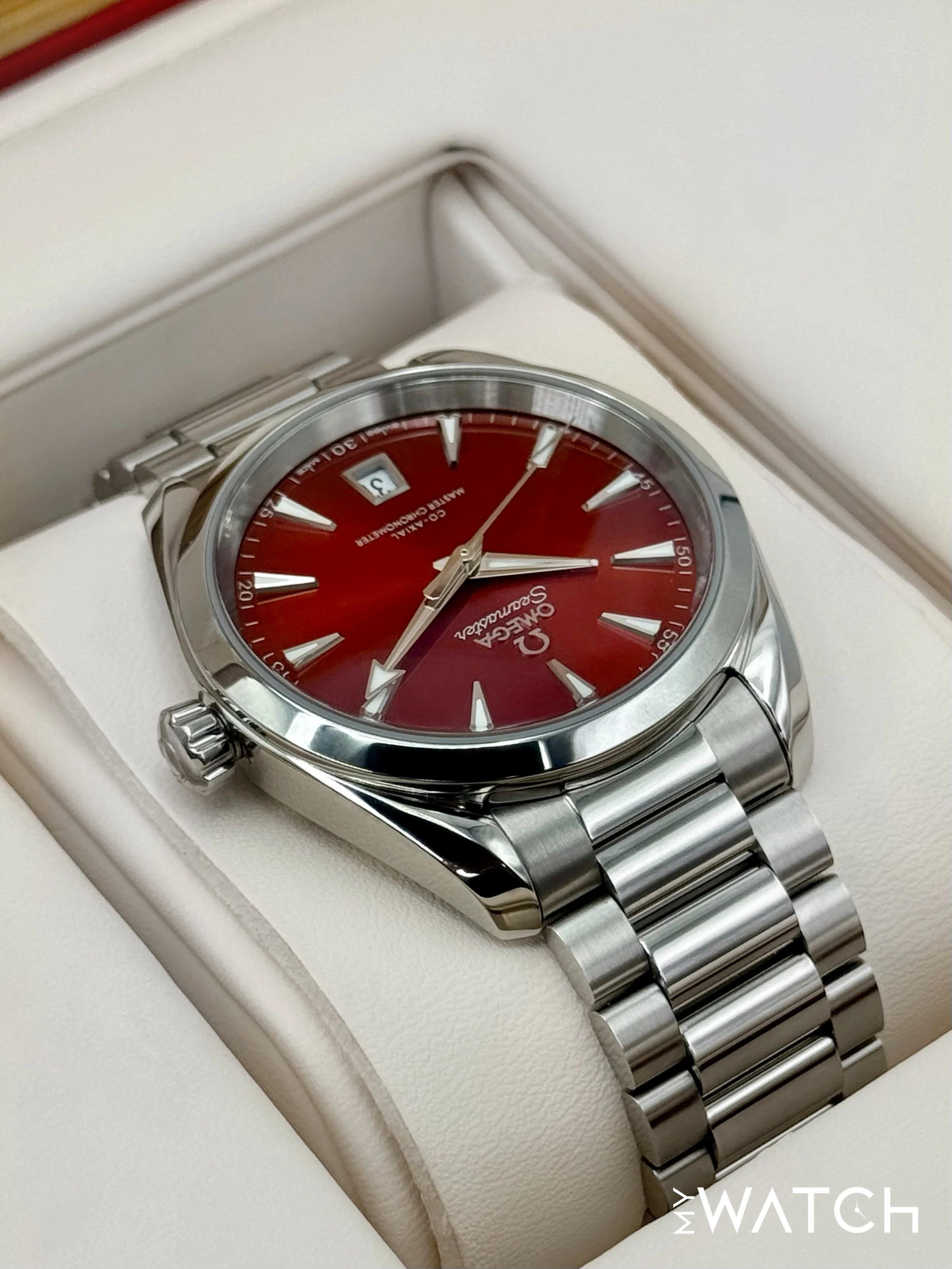 2025 Omega Seamaster Aqua Terra 38mm 220.10.38.20.13.003 Red Dial - Image 8