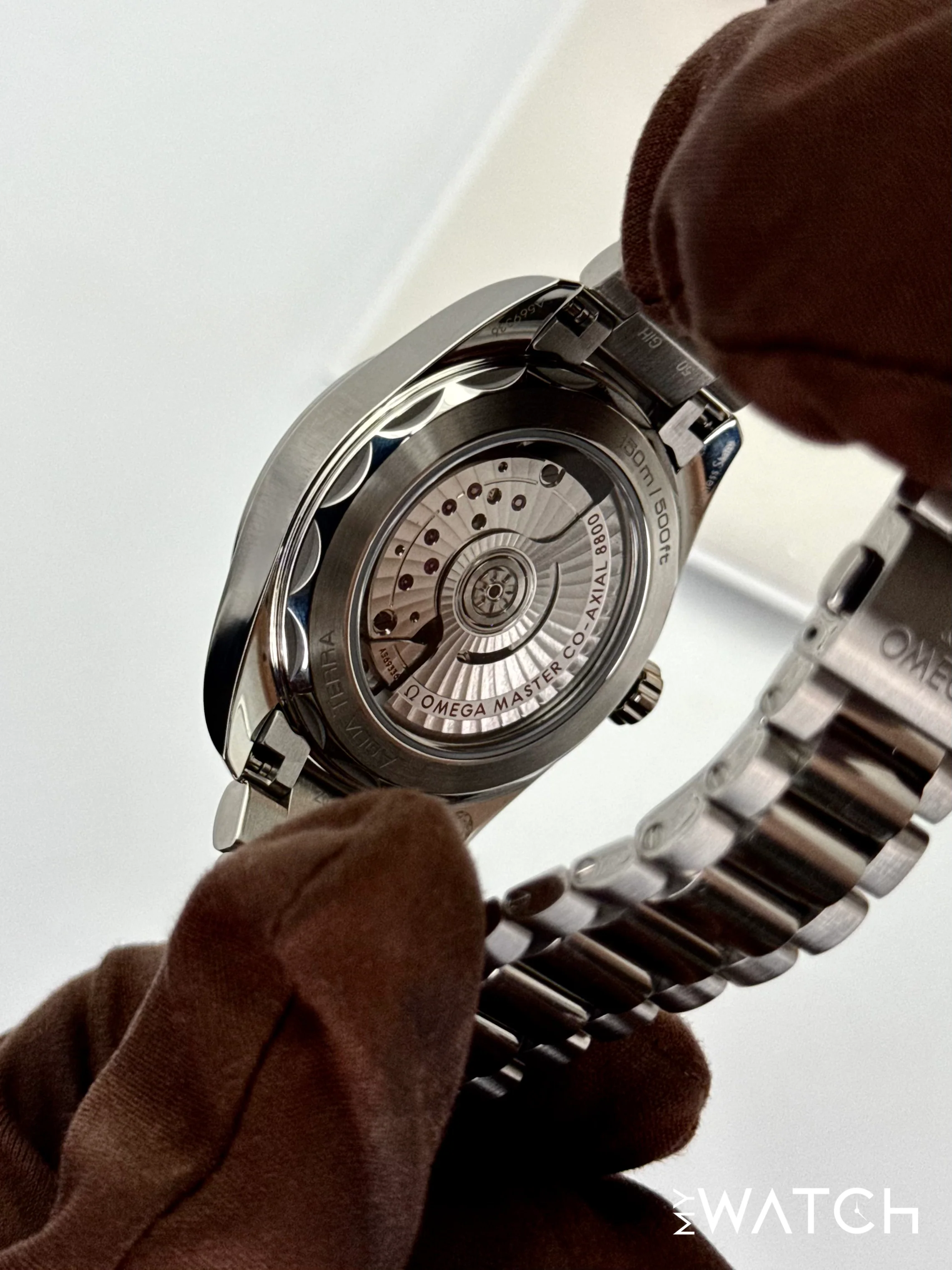 2025 Omega Seamaster Aqua Terra 38mm 220.10.38.20.13.003 Red Dial - Image 9