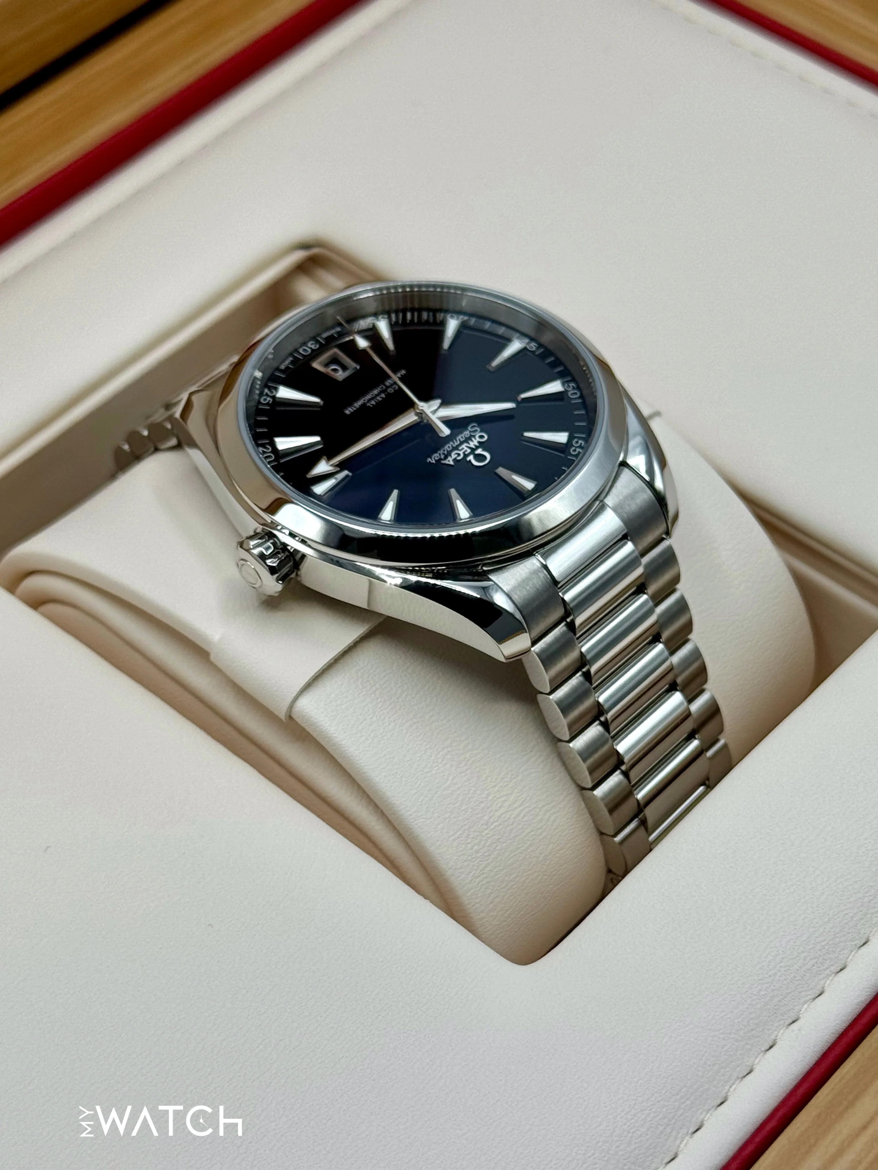 2025 Omega Seamaster Aqua Terra 41mm 220.10.41.21.01.002 Black Dial - Image 8