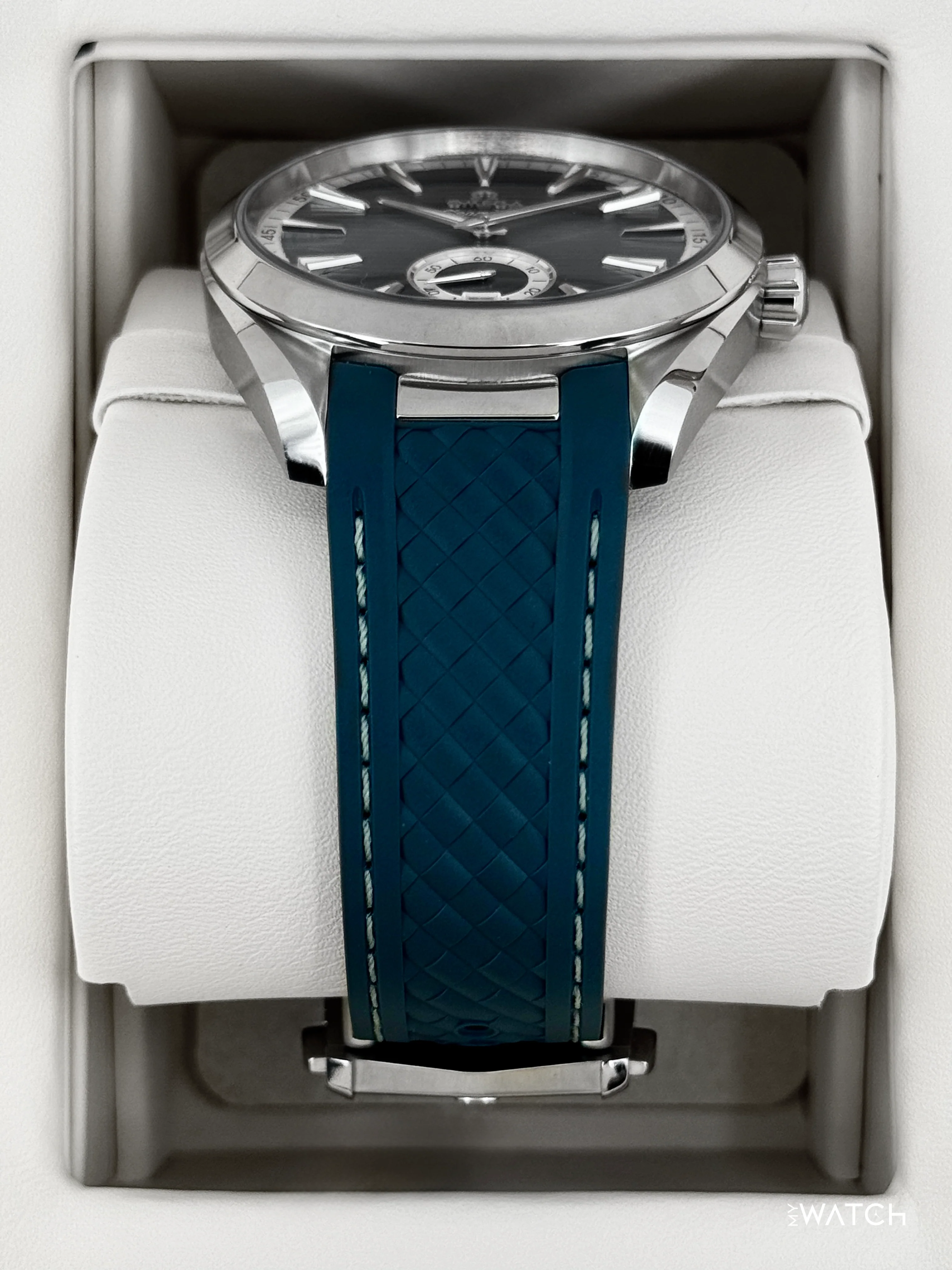 2025 Omega Seamaster Aqua Terra 41mm 220.12.41.21.03.005 Blue Dial - Image 3