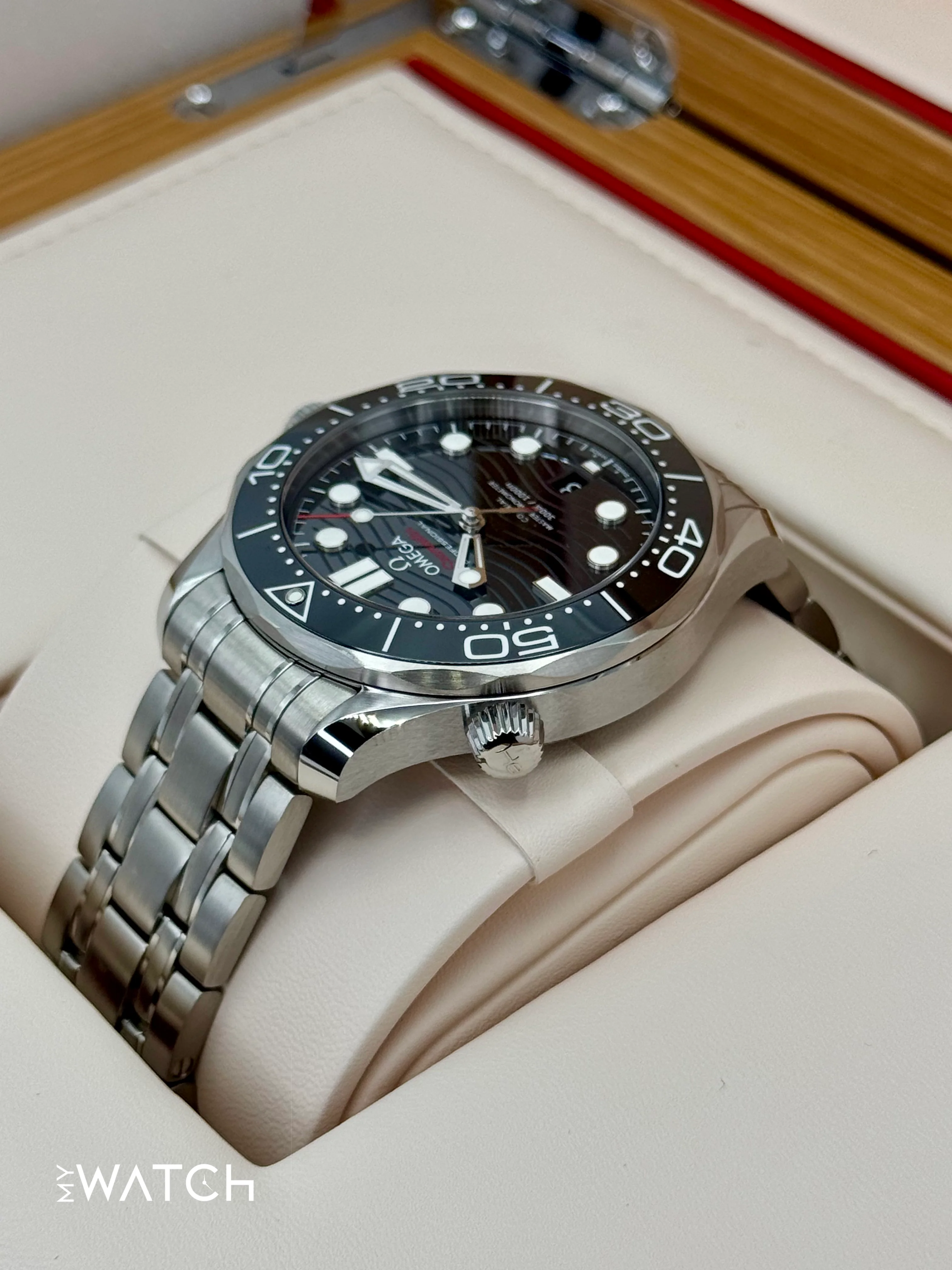 2025 Omega Seamaster Diver 300M 42mm 210.30.42.20.01.001 Black Dial - Image 7