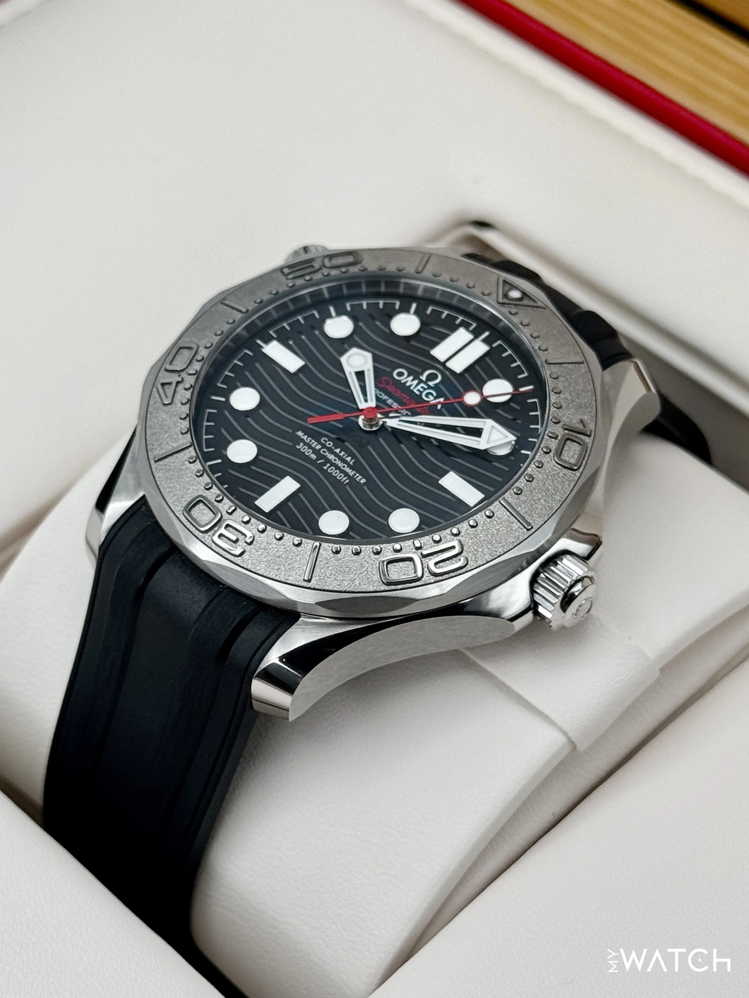 2025 Omega Seamaster Master Chronometer 42mm 210.32.42.20.01.002 Black Dial - Image 5