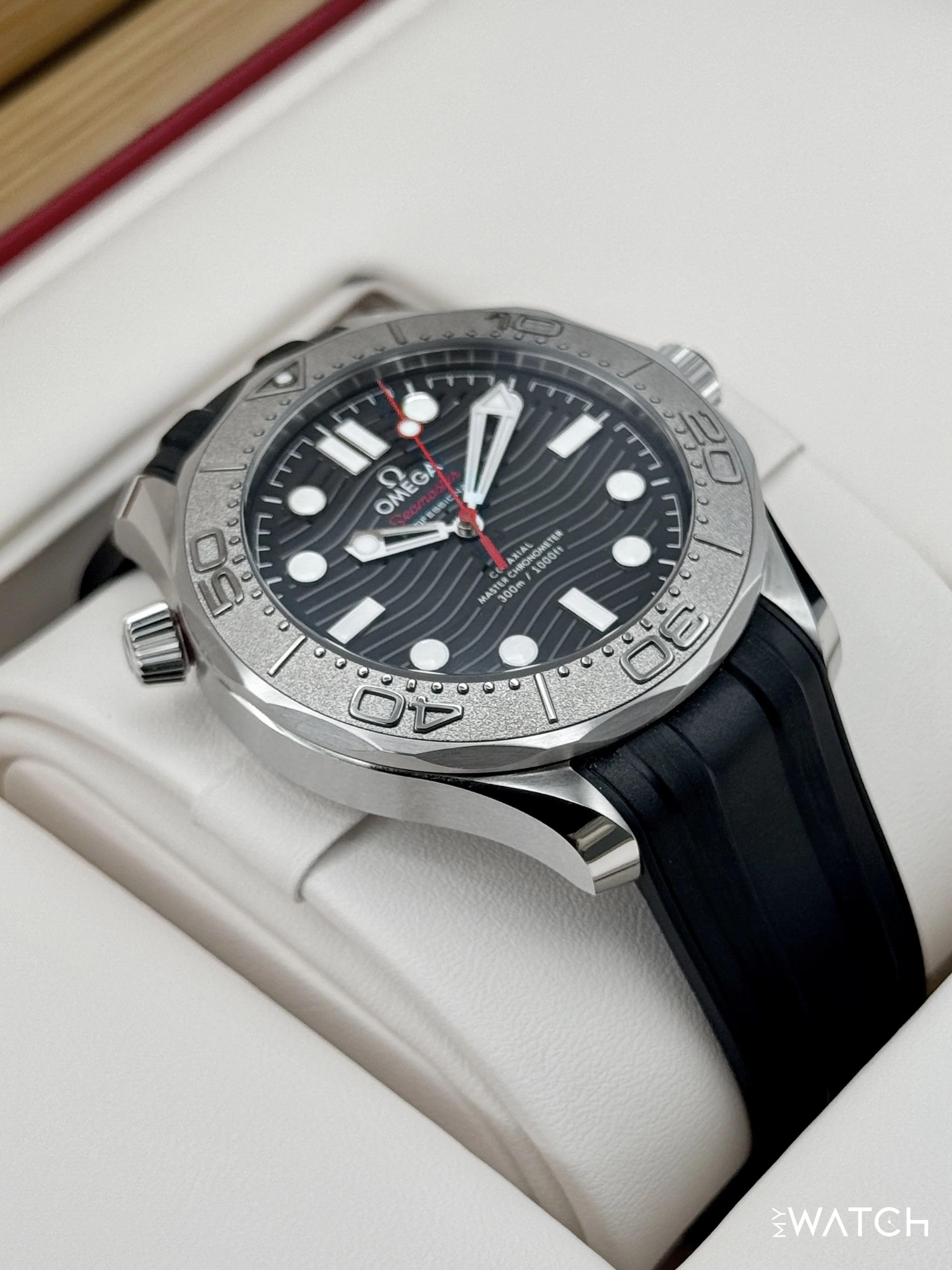 2025 Omega Seamaster Master Chronometer 42mm 210.32.42.20.01.002 Black Dial - Image 6