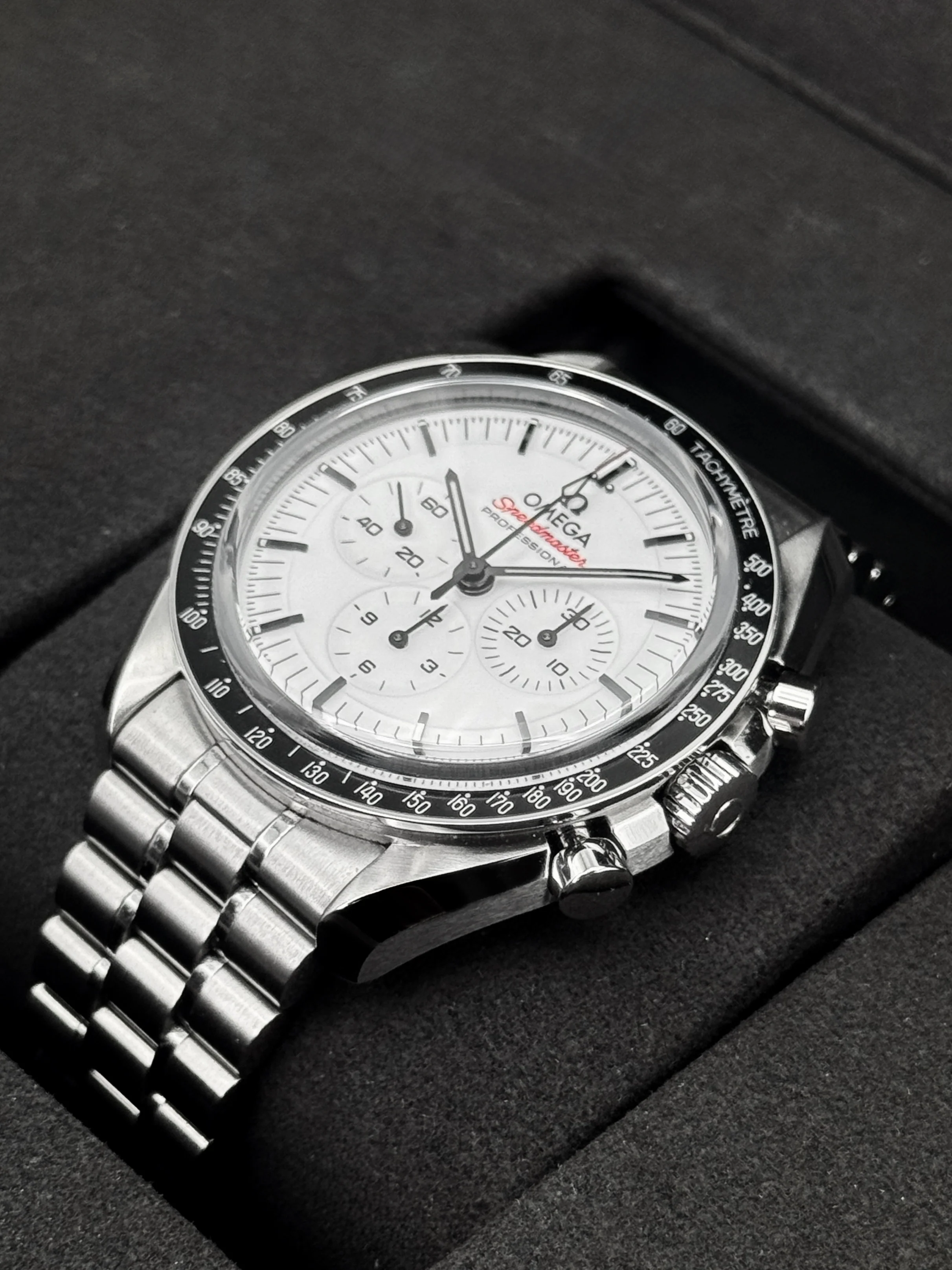 2025 Omega Speedmaster Moonwatch Pro 42mm 310.30.42.50.04.001 White Dial - Image 5