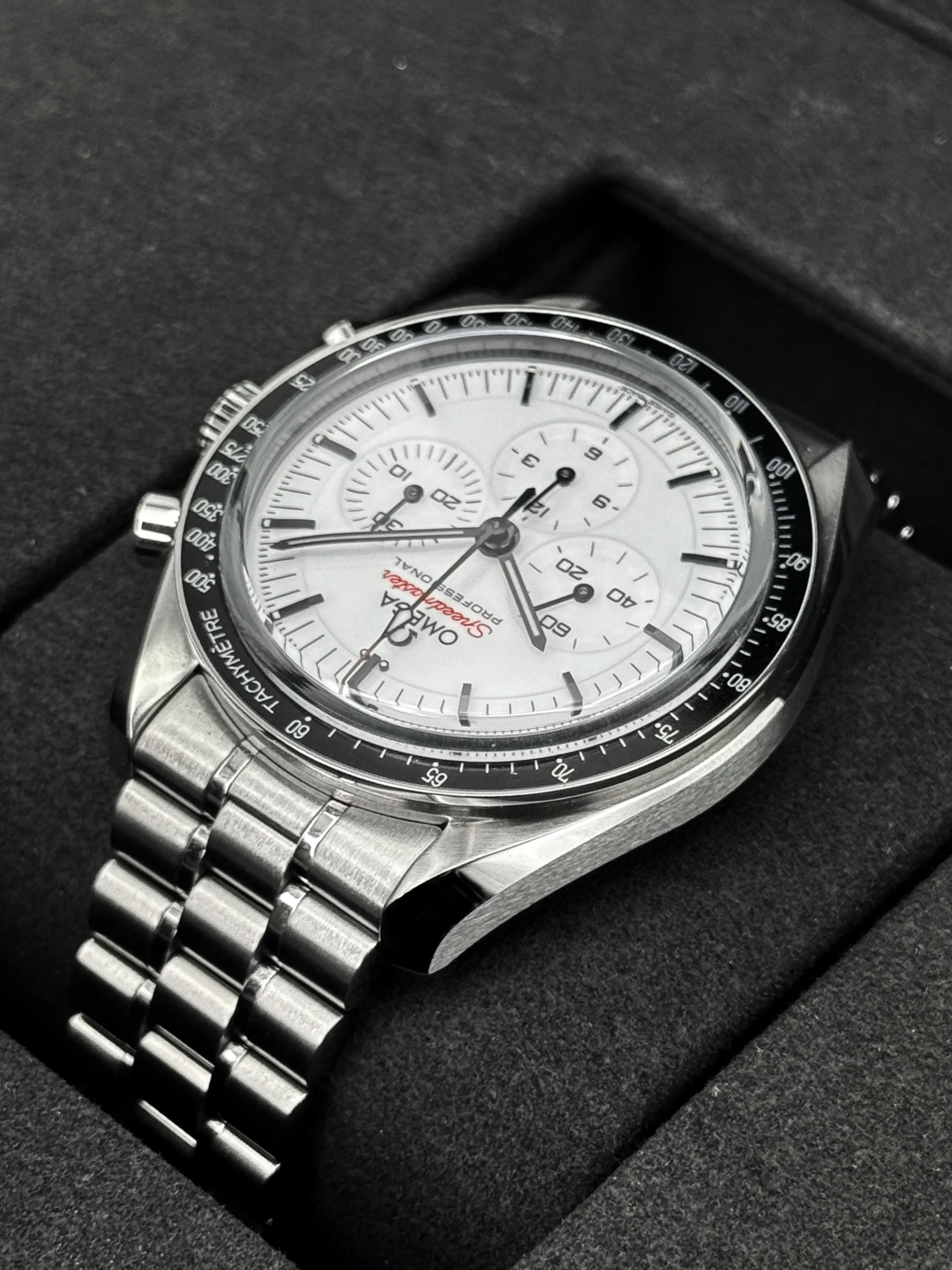 2025 Omega Speedmaster Moonwatch Pro 42mm 310.30.42.50.04.001 White Dial - Image 7