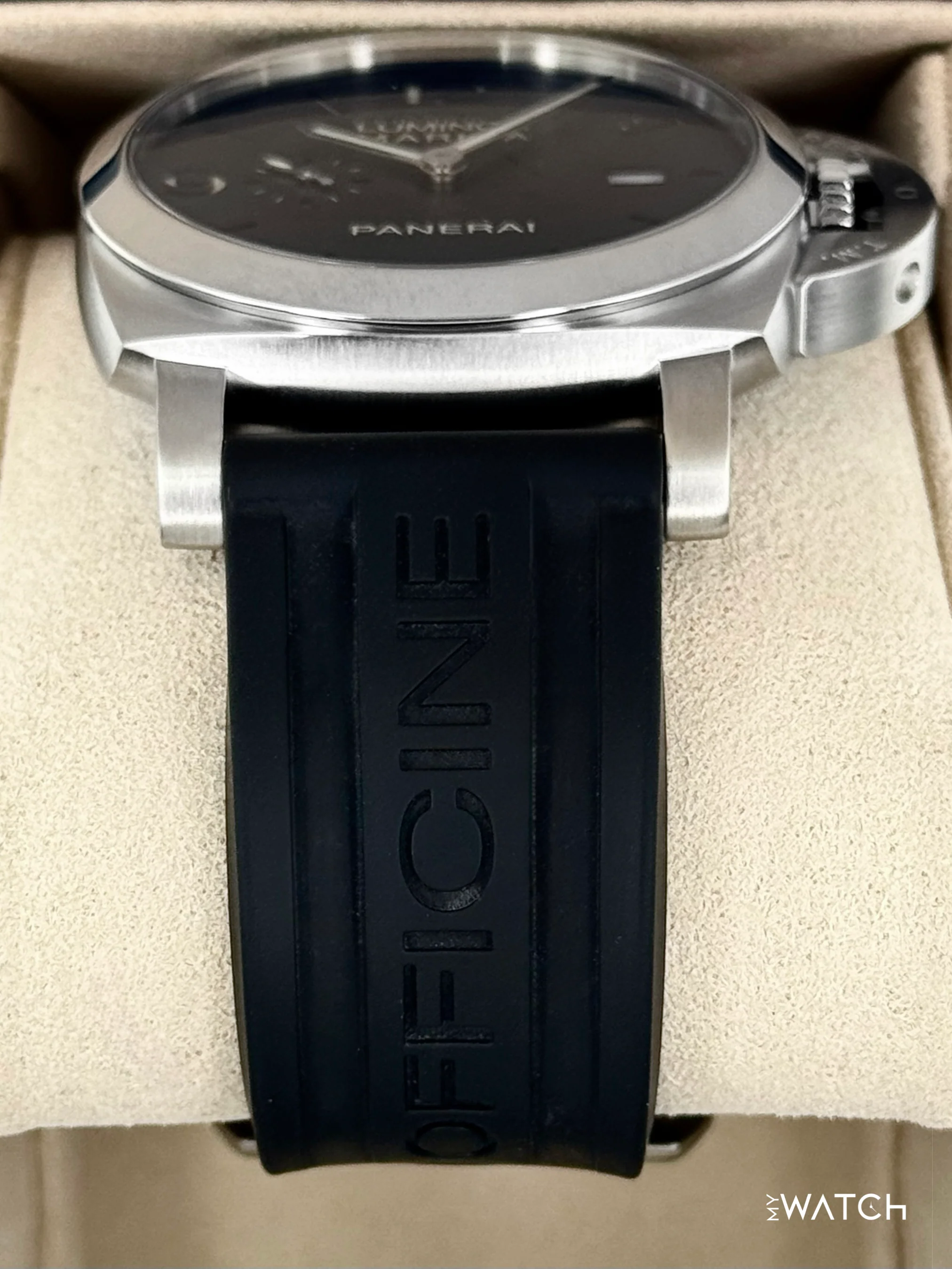 2025 Panerai Luminor Marina 44mm PAM03312 Stainless Steel Black Dial - Image 3