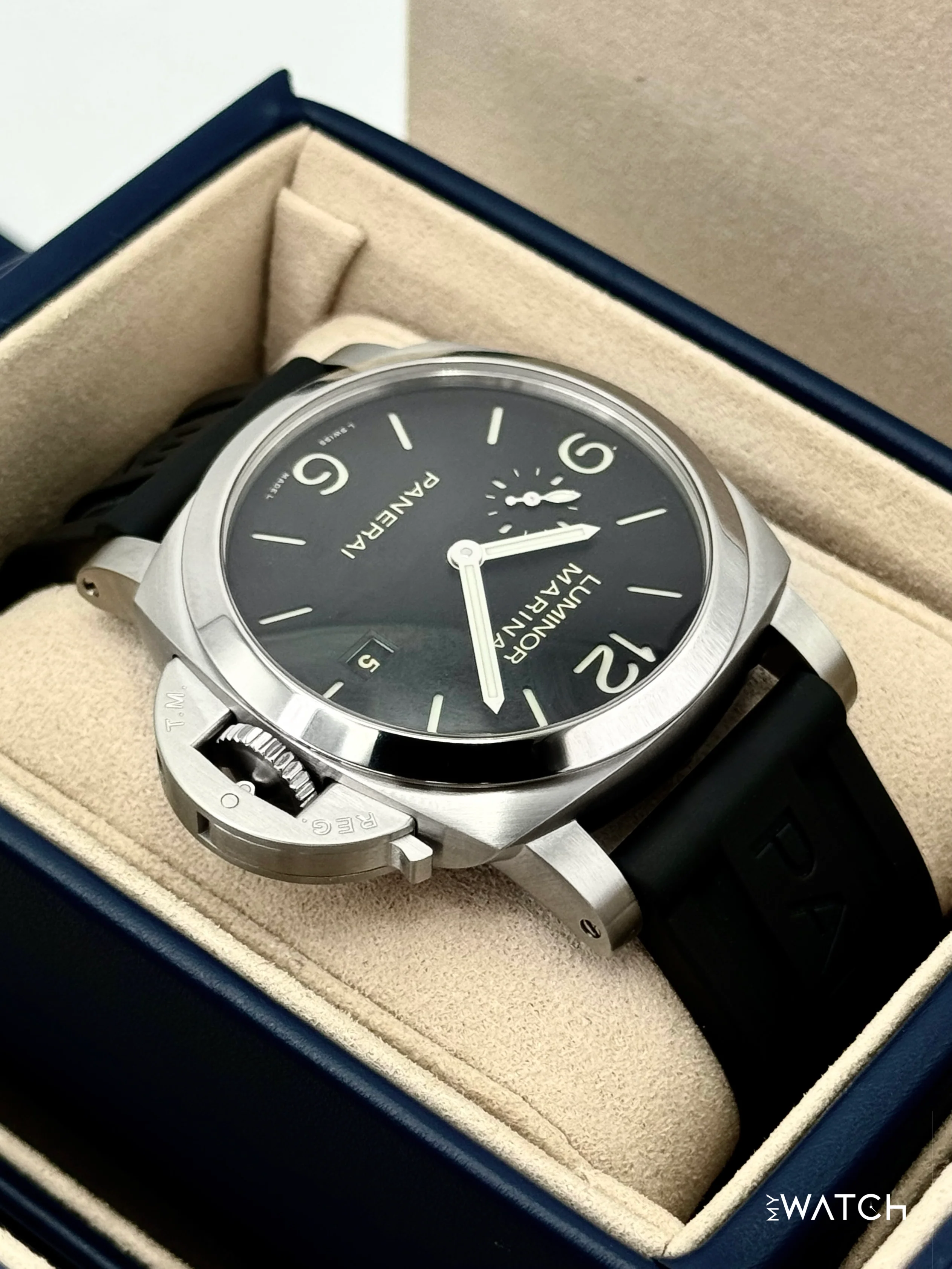 2025 Panerai Luminor Marina 44mm PAM03312 Stainless Steel Black Dial - Image 8
