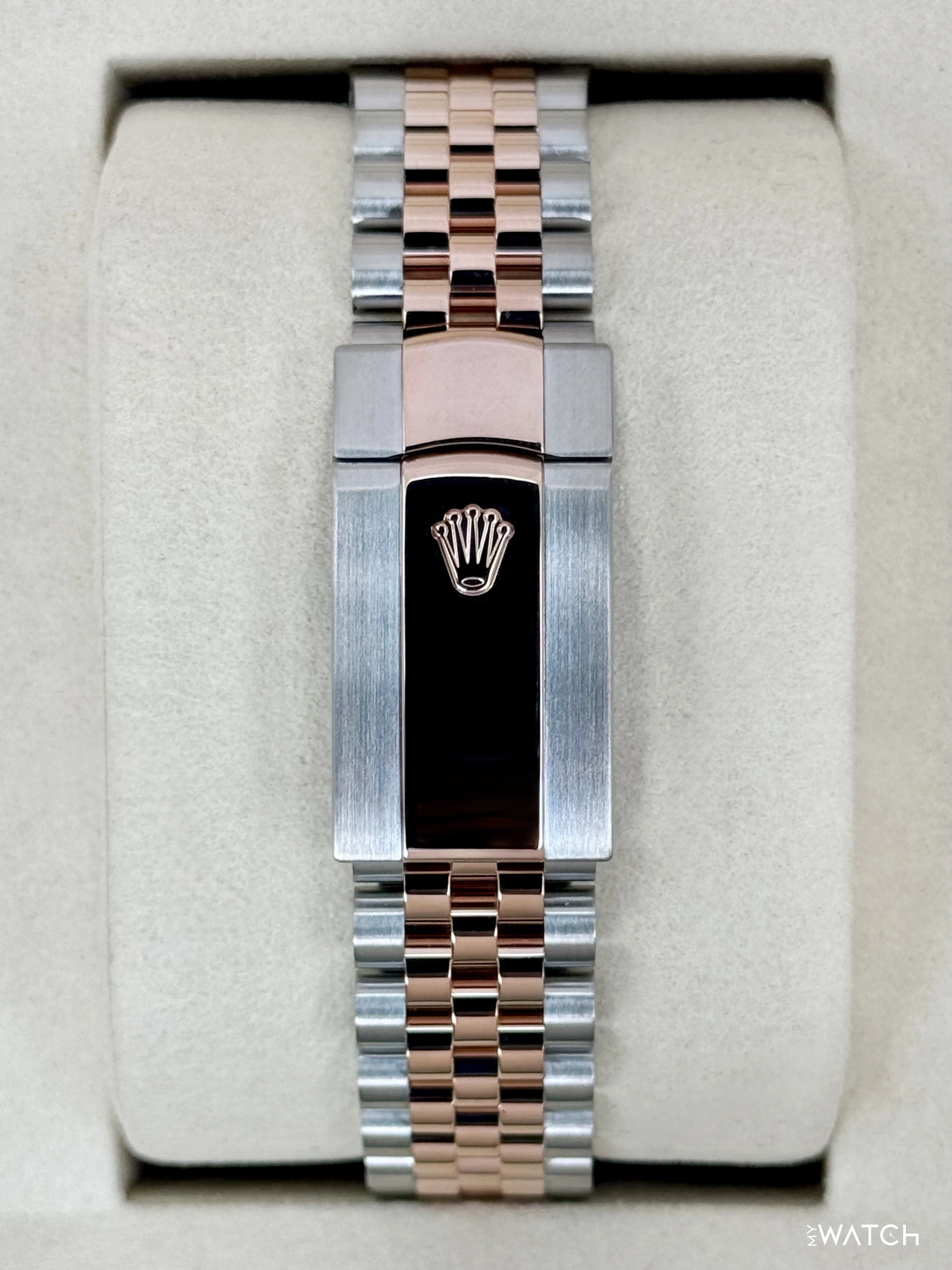 2025 Rolex Datejust 41mm 126331 Two-Tone Jubilee Sundust Dial - Image 2