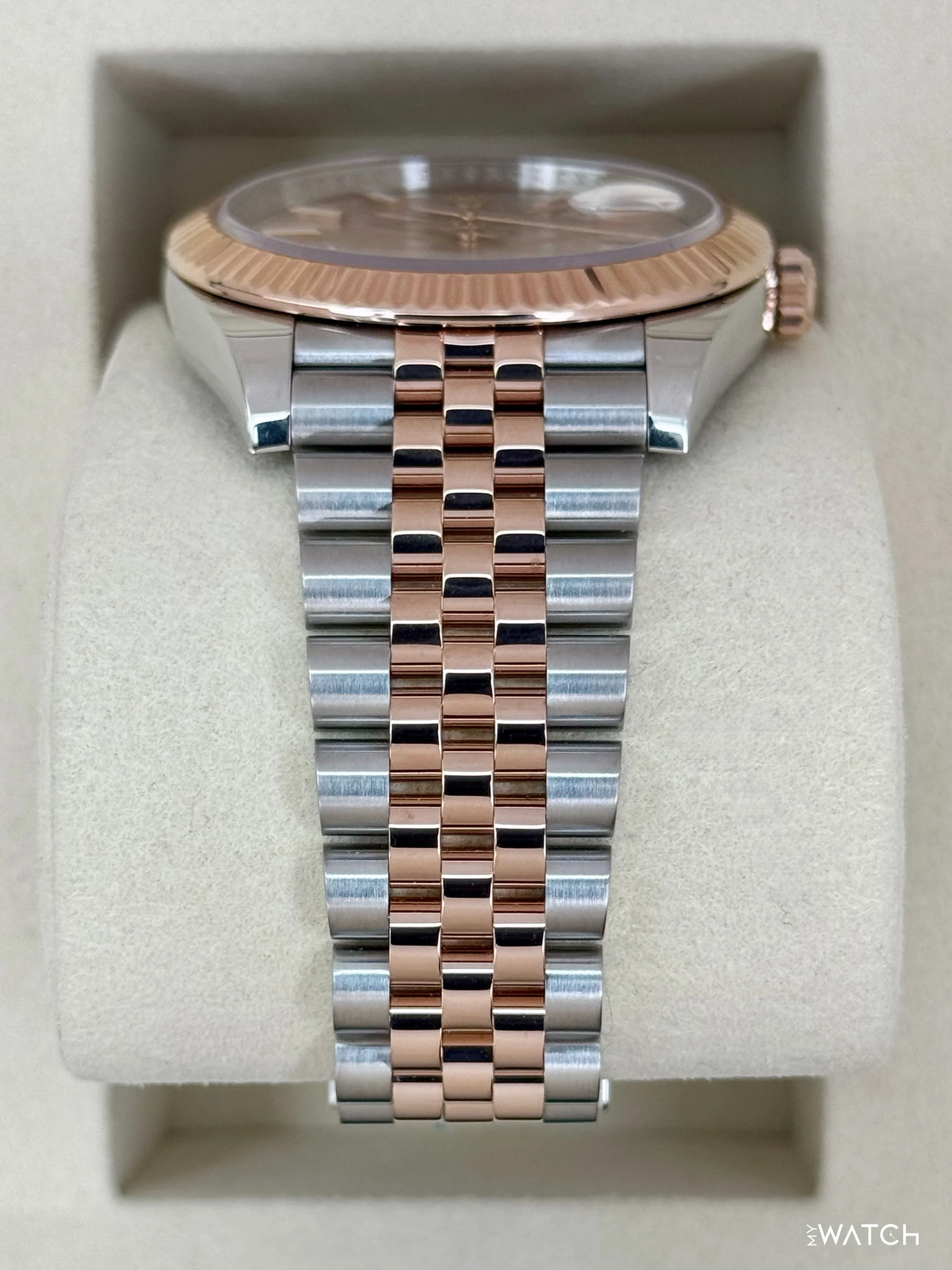 2025 Rolex Datejust 41mm 126331 Two-Tone Jubilee Sundust Dial - Image 3