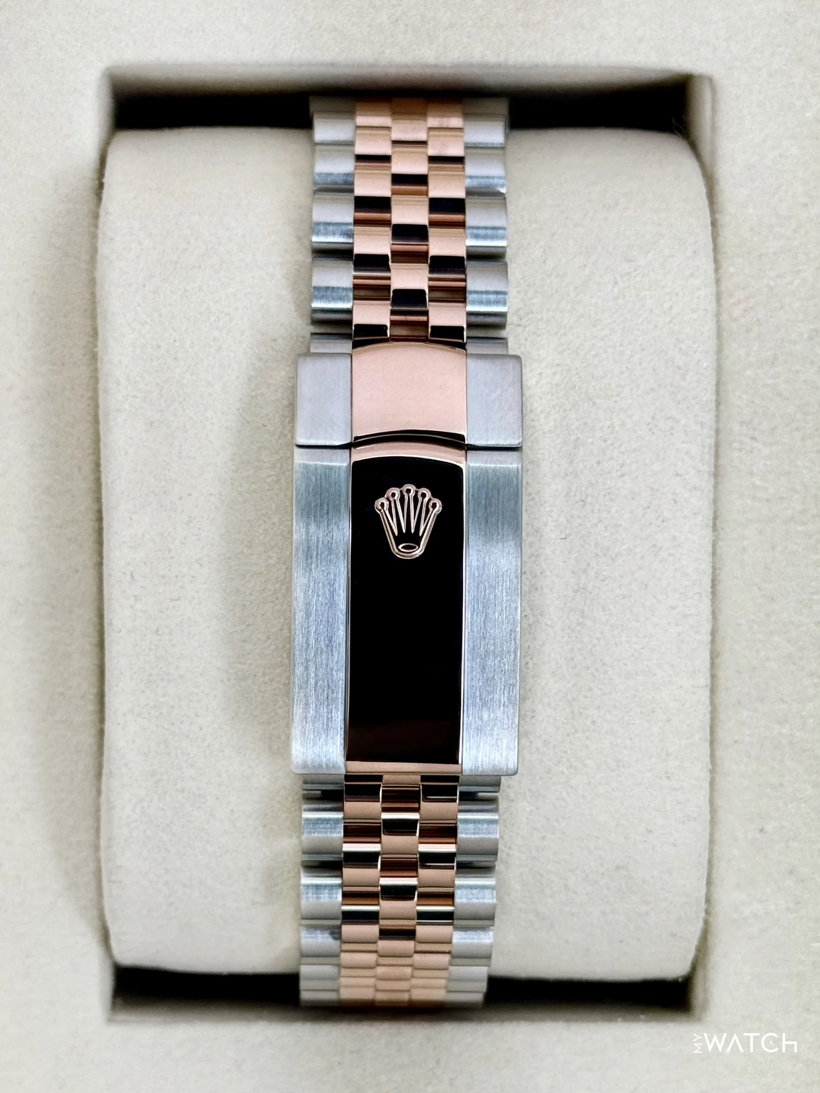 2025 Rolex Datejust 41mm 126331 Two-Tone Jubilee Sundust Diamond Dial - Image 2
