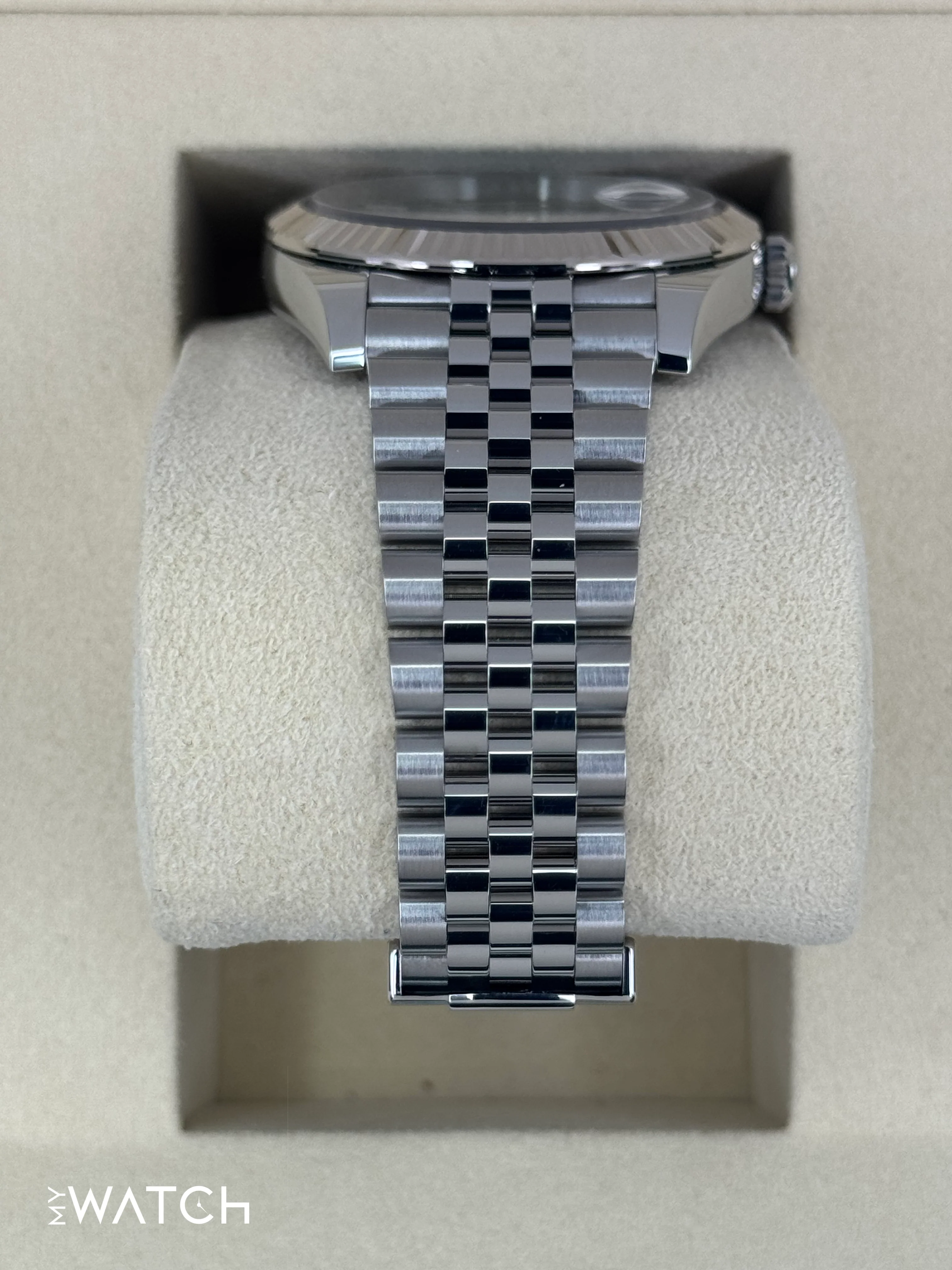 2025 Rolex Datejust 41mm 126334 Jubilee Green Dial - Image 3