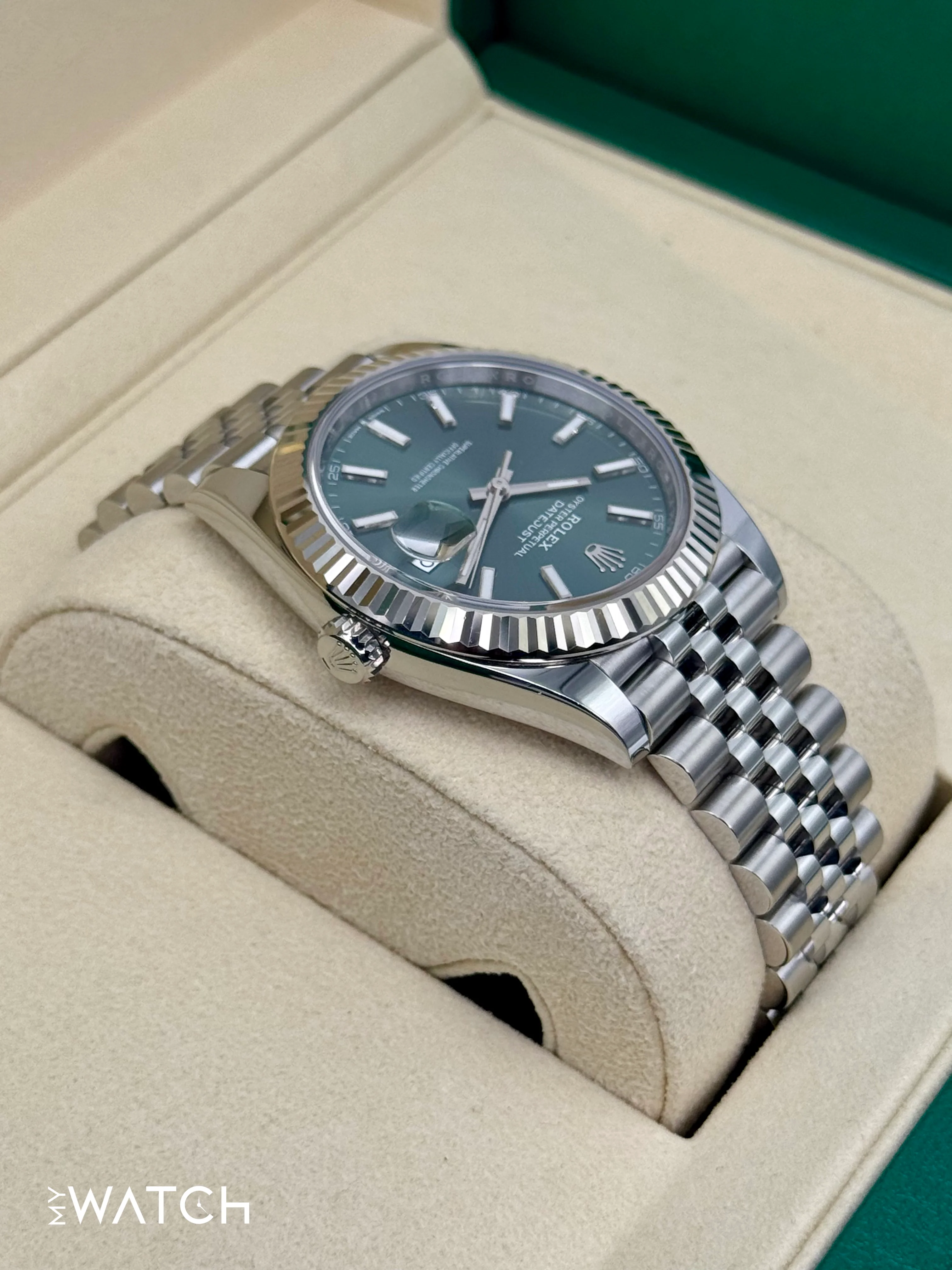 2025 Rolex Datejust 41mm 126334 Jubilee Green Dial - Image 8