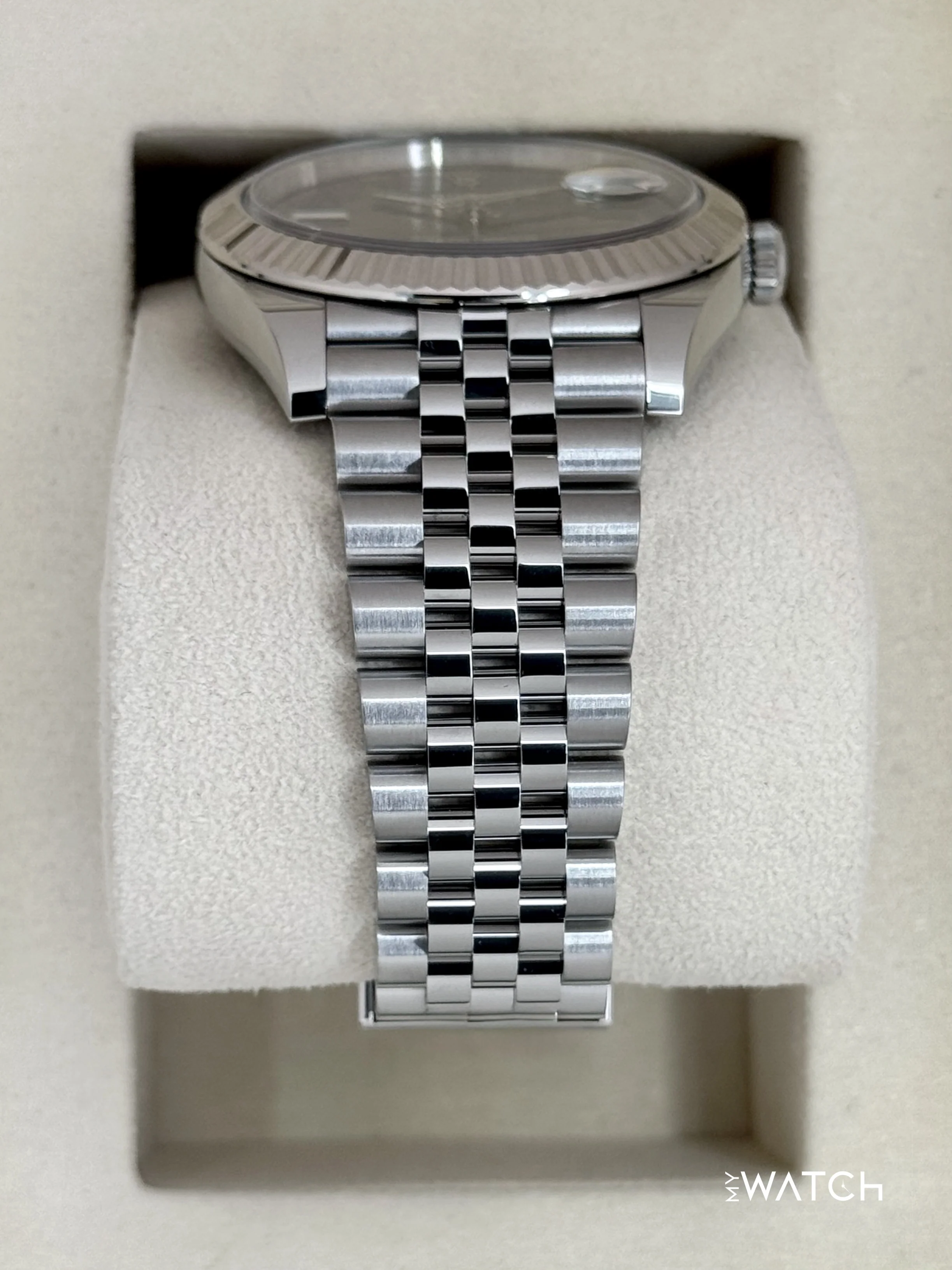 2025 Rolex Datejust 41mm 126334 Jubilee Wimbledon Dial - Image 3