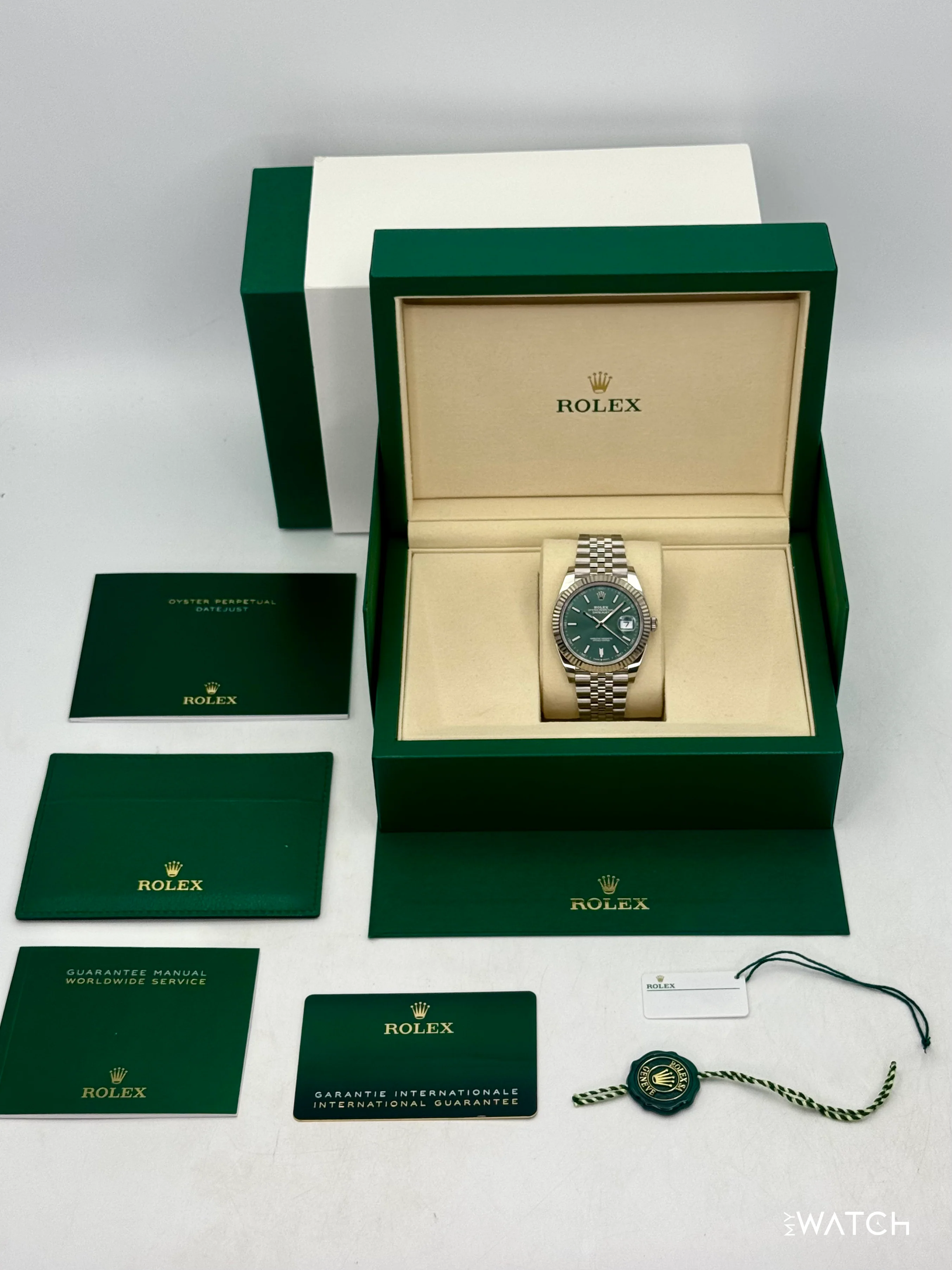 2025 Rolex Datejust 41mm 126334 Stainless Steel Jubilee Green Dial - Image 10
