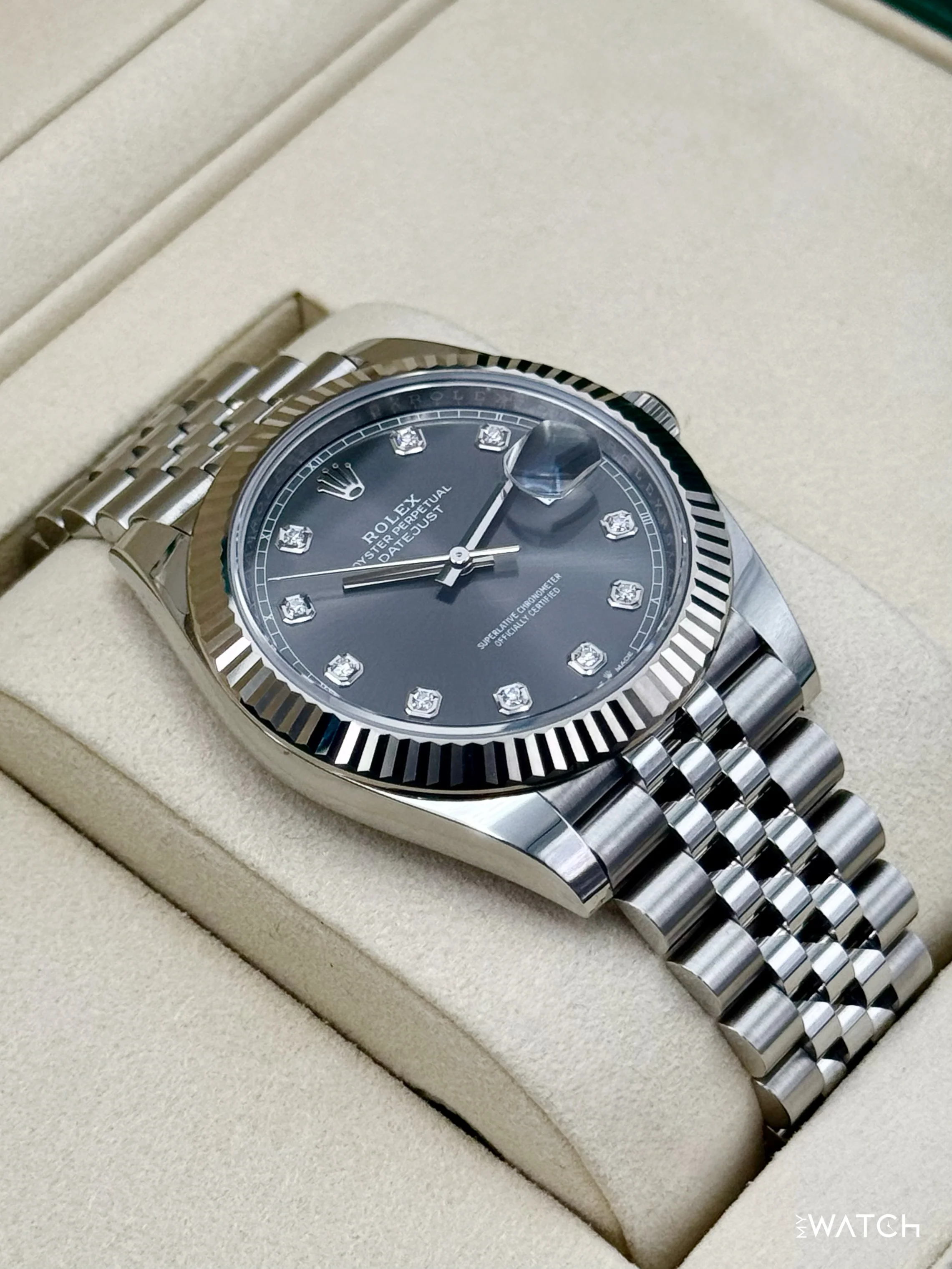 2025 Rolex Datejust 41mm 126334 Stainless Steel Jubilee Rhodium Diamond Dial - Image 6