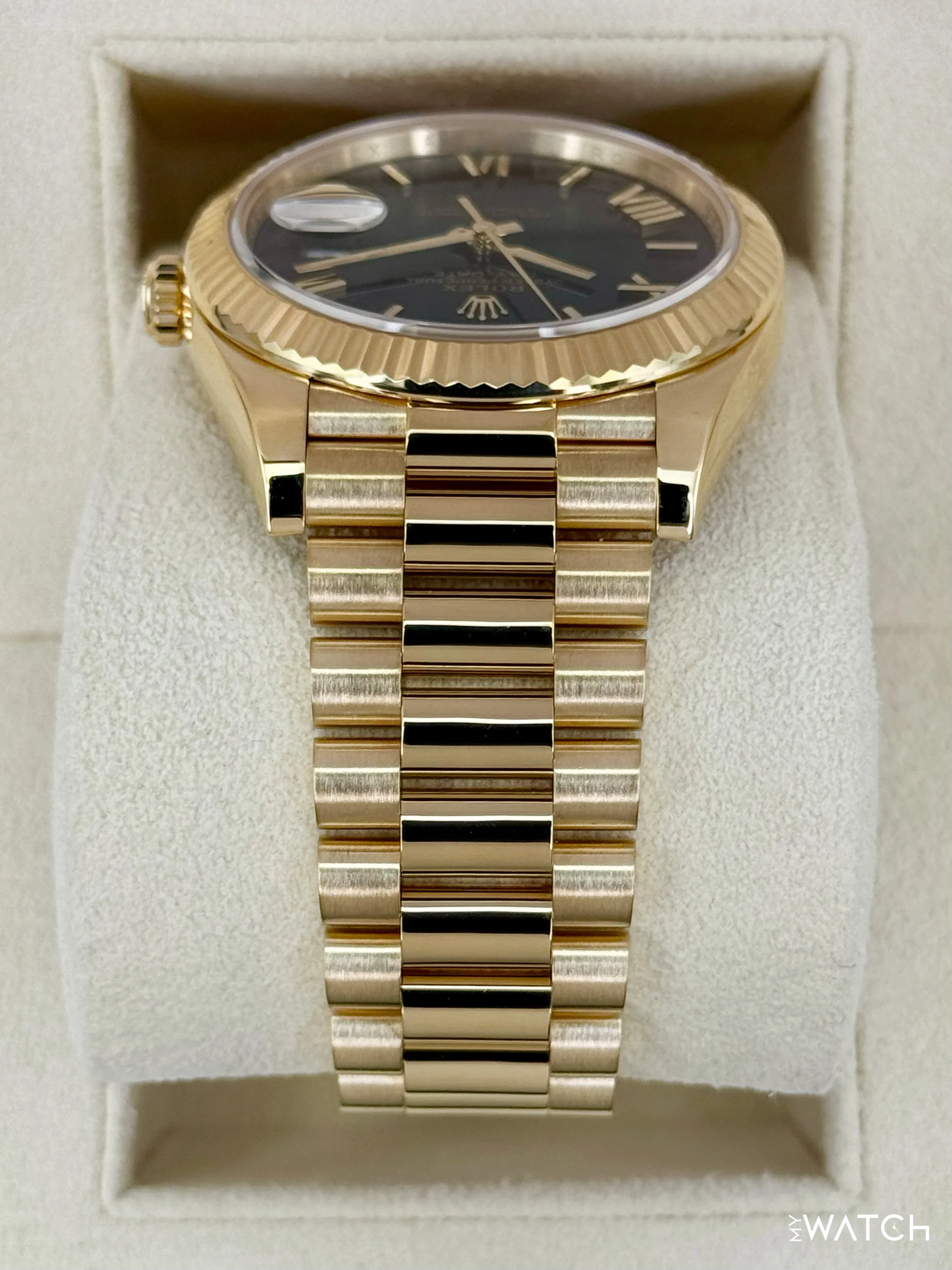 2025 Rolex Day-Date 40mm 228238 Presidential Green Ombre Dial - Image 4