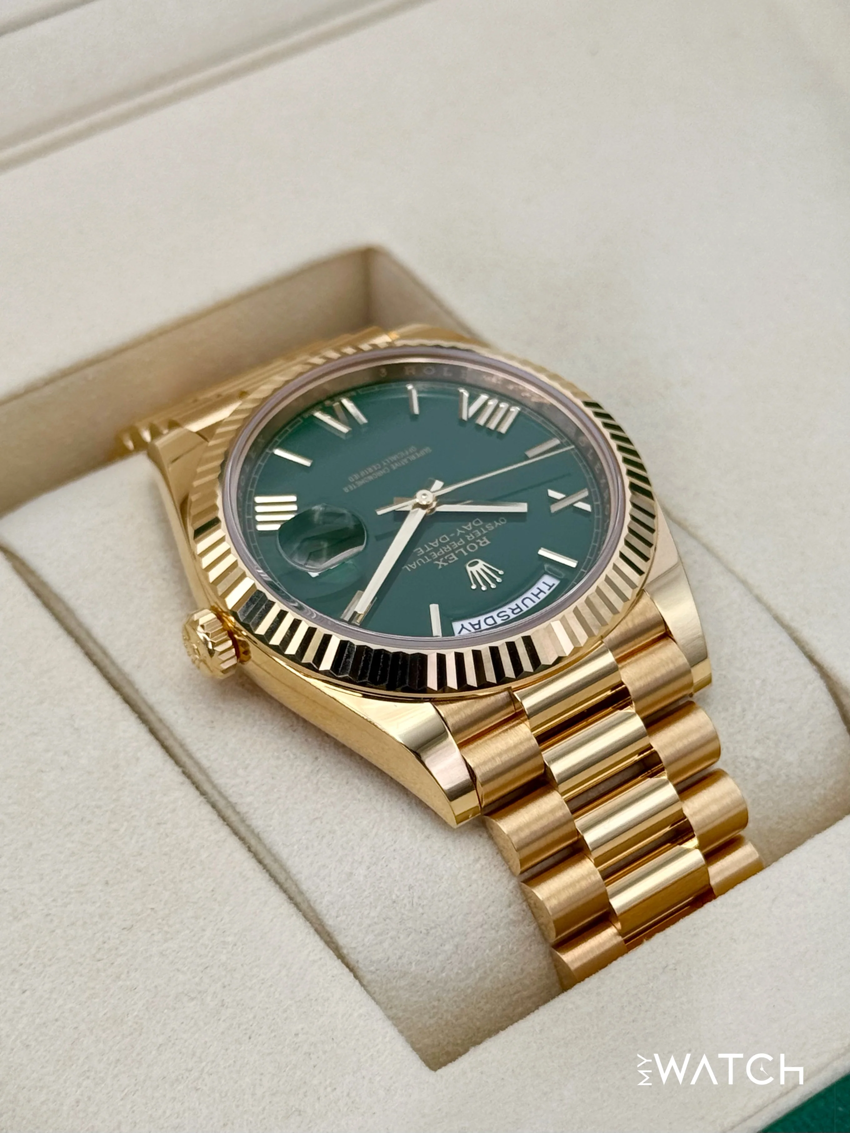 2025 Rolex Day-Date 40mm 228238 Presidential Yellow Gold Green Dial - Image 8