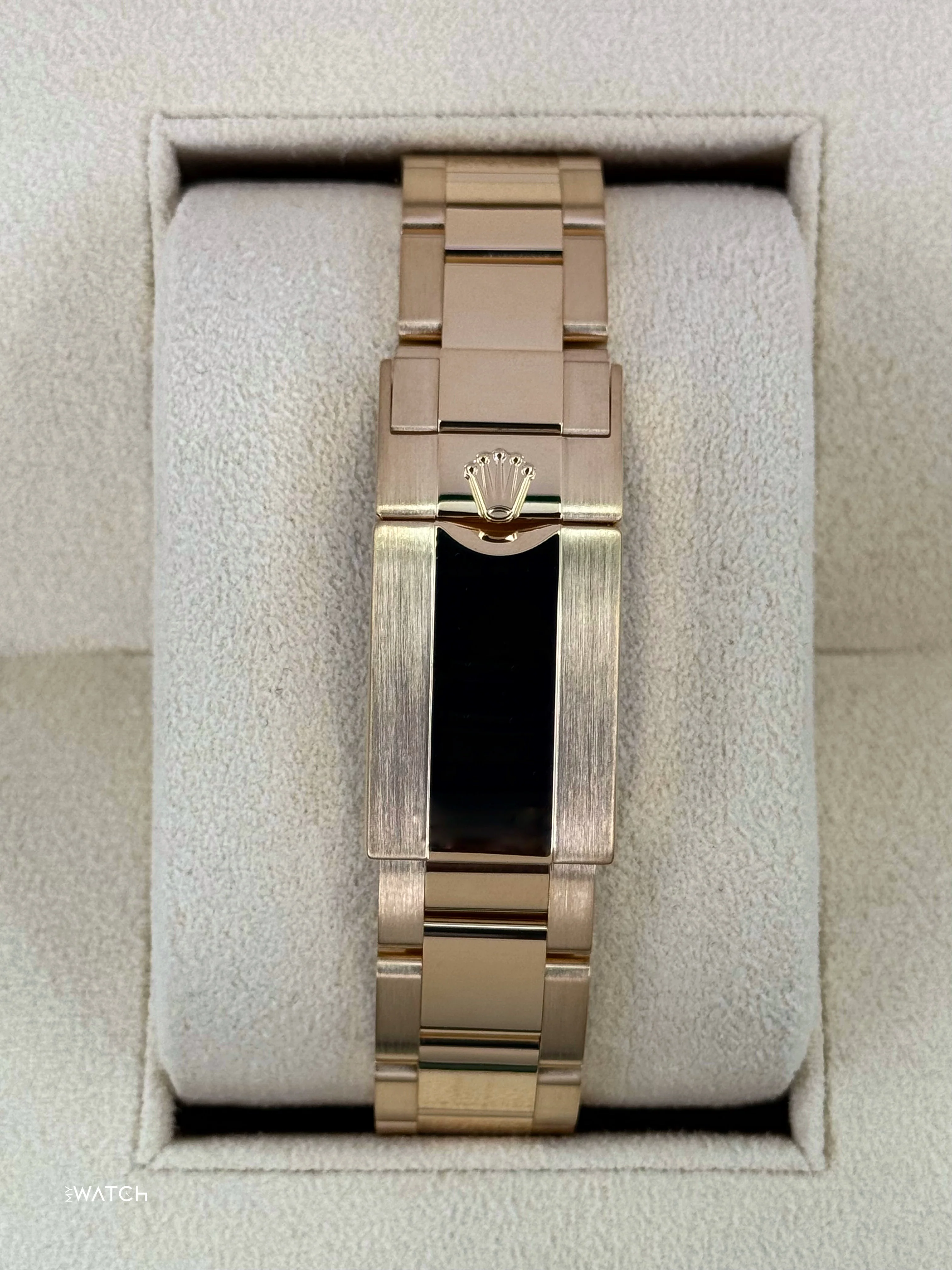 2025 Rolex Daytona 40mm 126508 18kt Yellow Gold Black Dial - Image 2