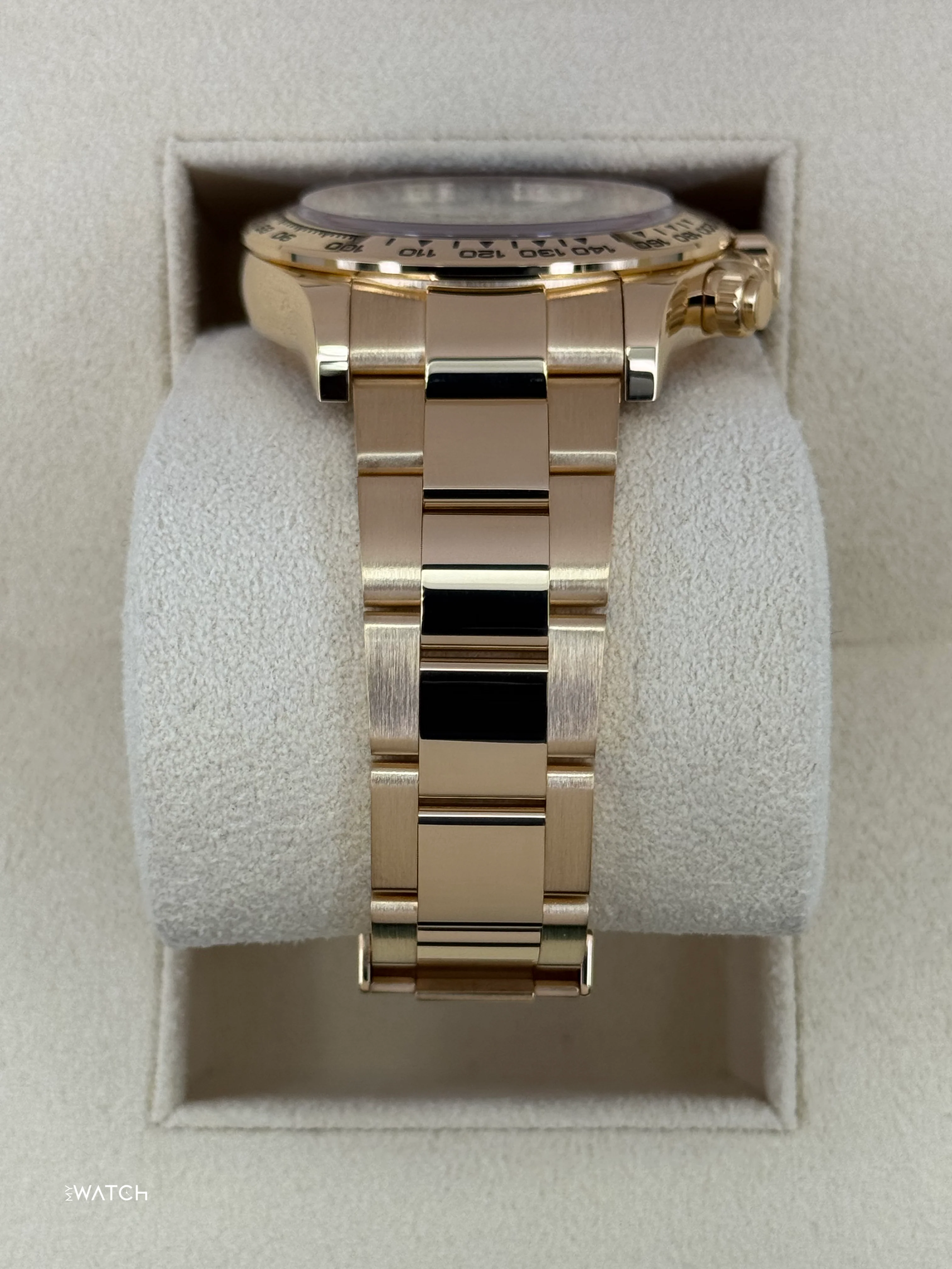 2025 Rolex Daytona 40mm 126508 18kt Yellow Gold Black Dial - Image 3