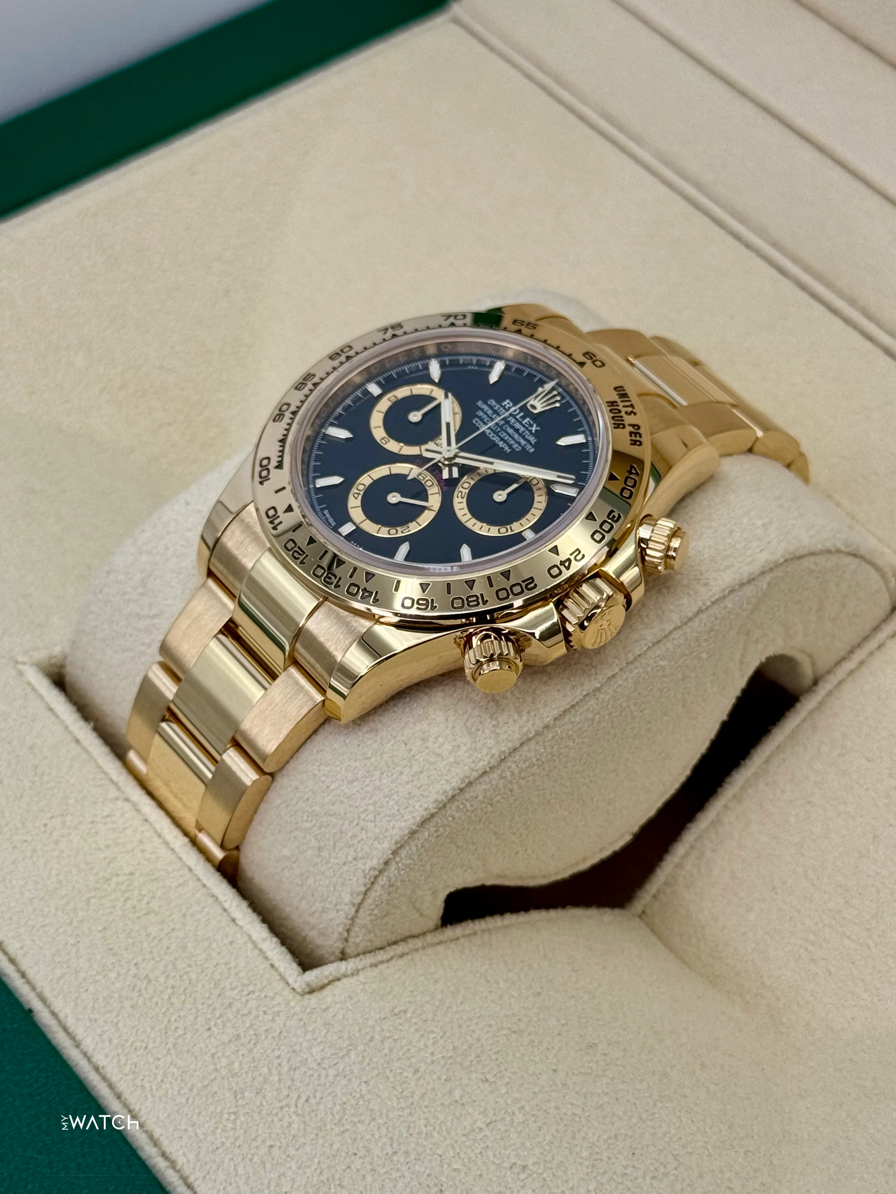2025 Rolex Daytona 40mm 126508 18kt Yellow Gold Black Dial - Image 5