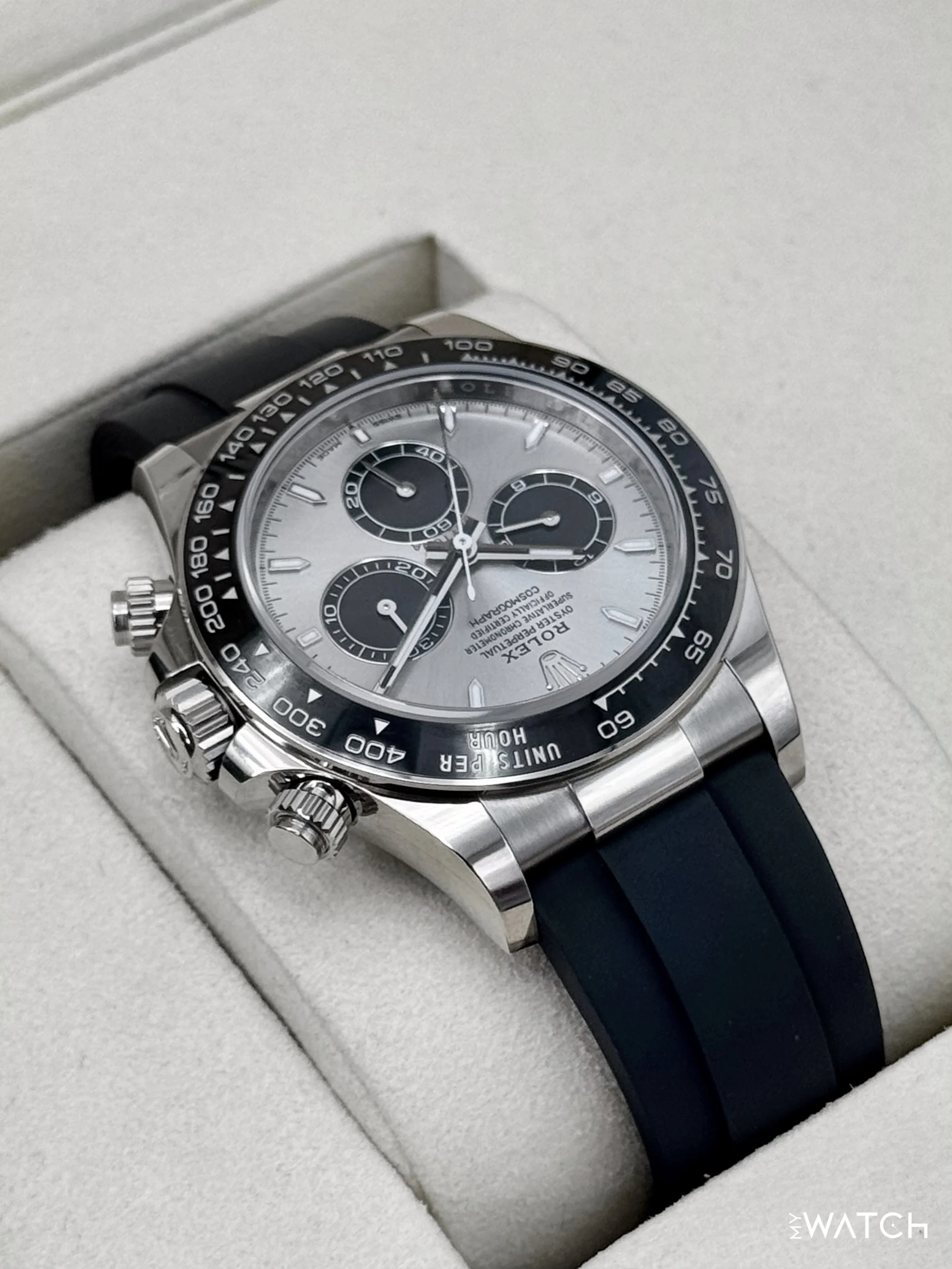 2025 Rolex Daytona 40mm 126519LN White Gold Oysterflex Silver Ghost Dial - Image 8