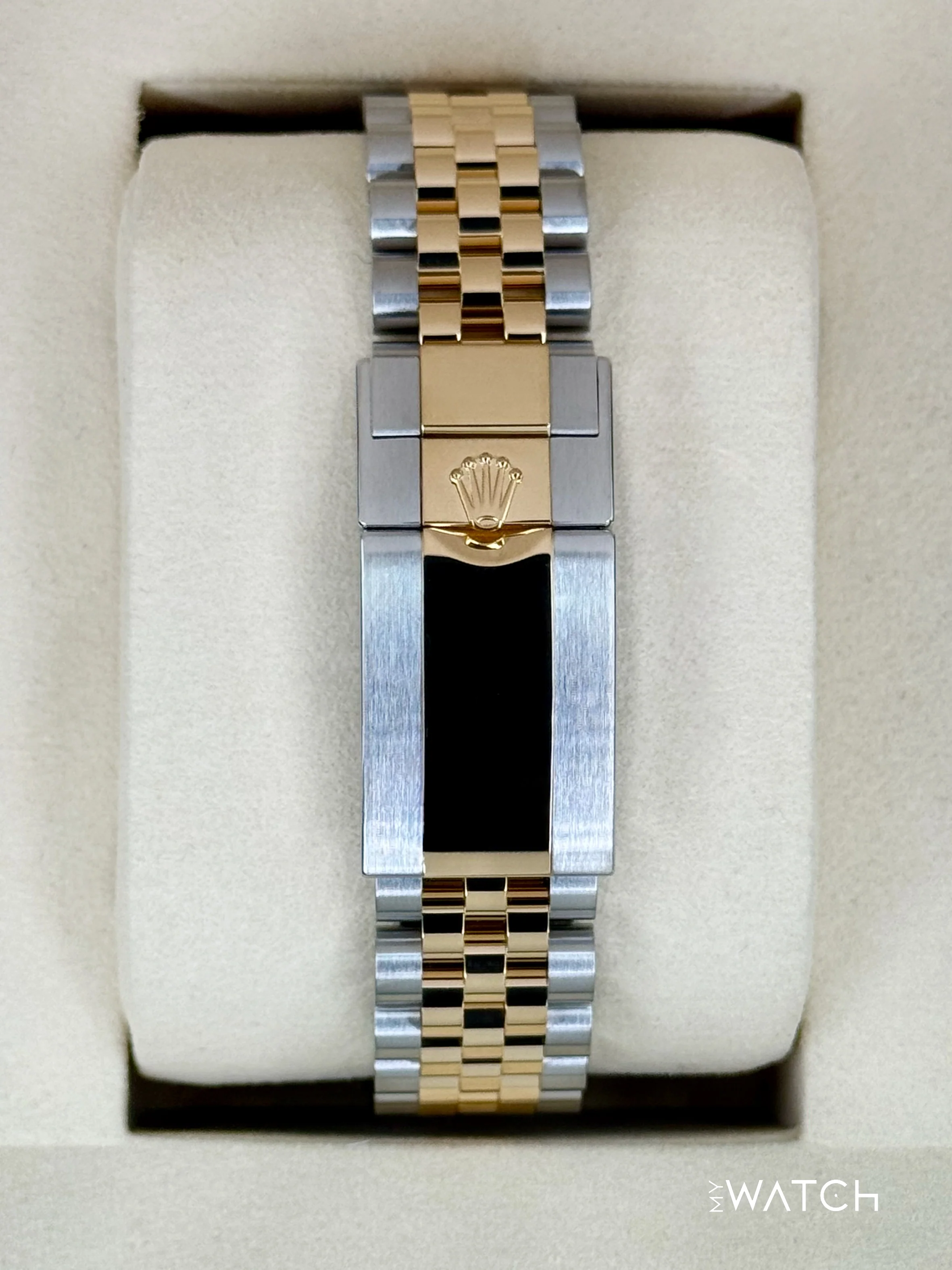 NEW 2025 Rolex GMT-Master II 40mm 126713GRNR Two-Tone Jubilee - Image 2