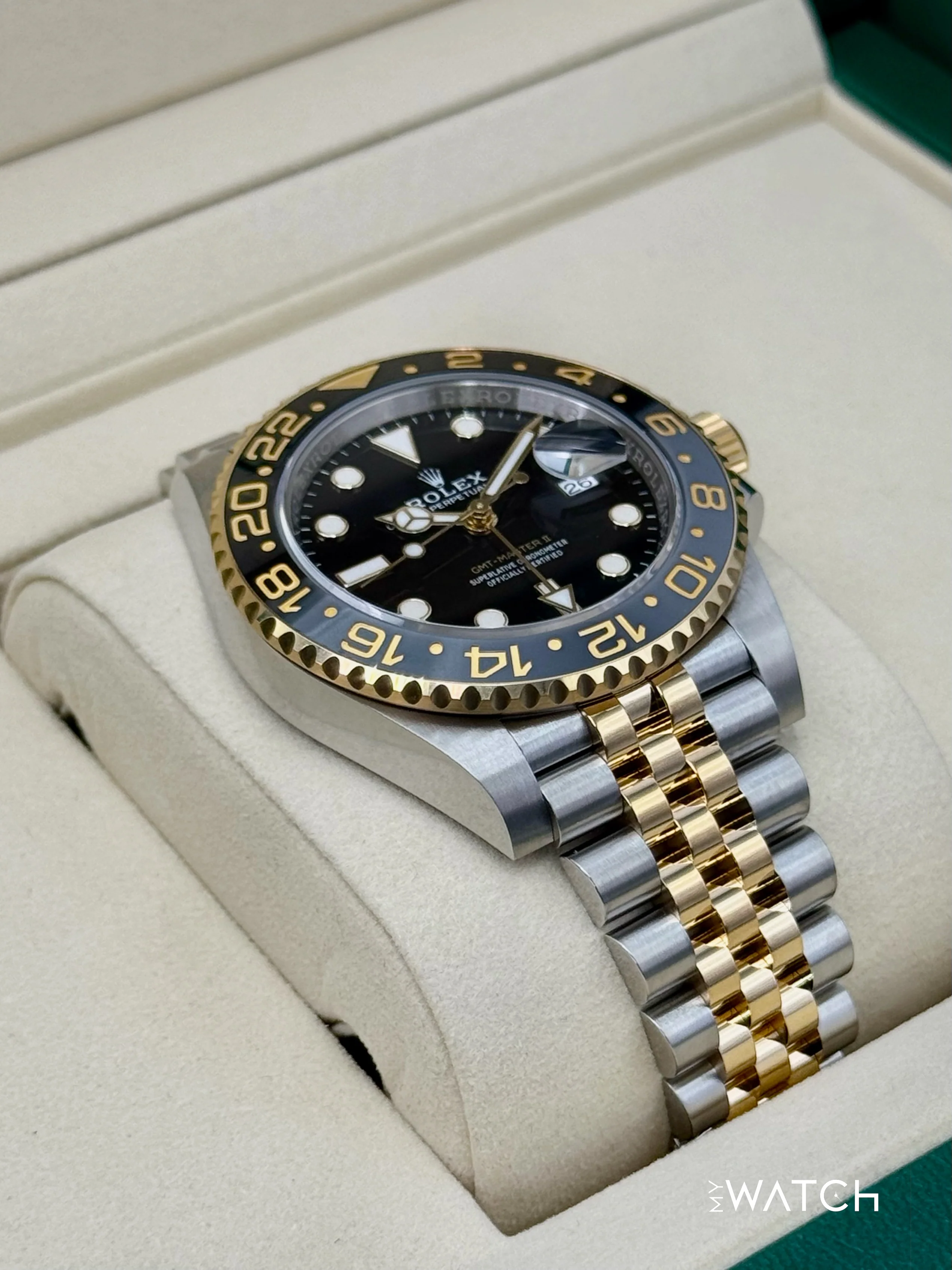 NEW 2025 Rolex GMT-Master II 40mm 126713GRNR Two-Tone Jubilee - Image 5