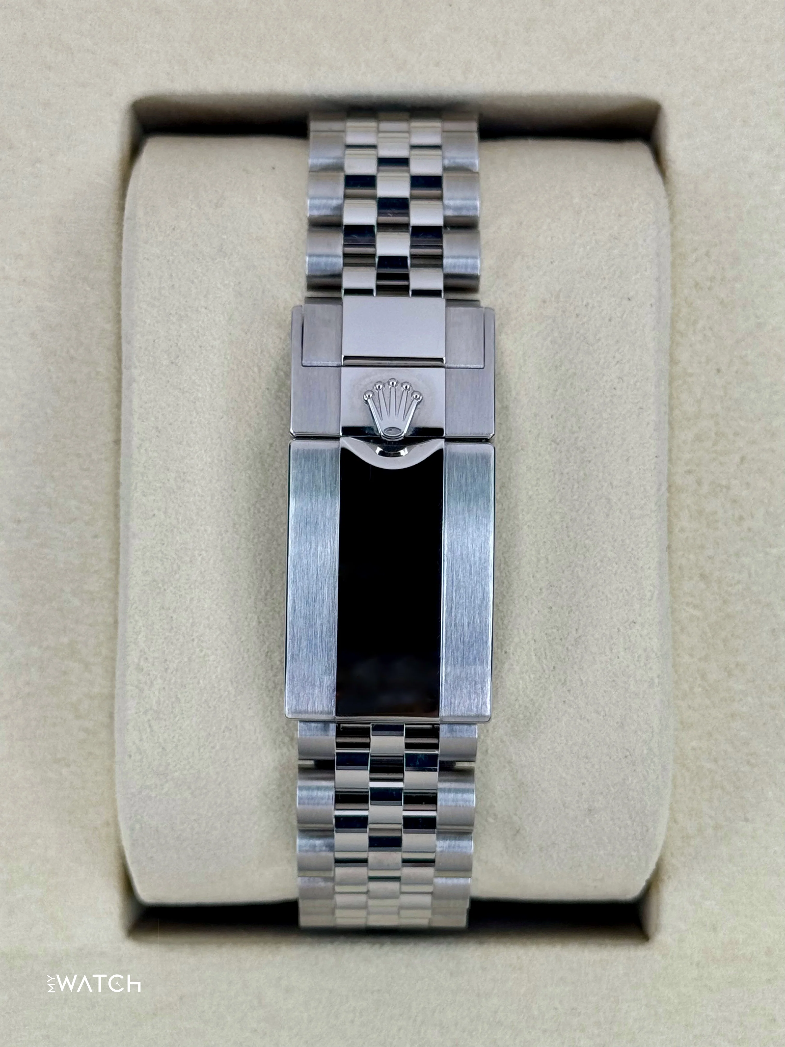 2025 Rolex GMT-Master II "Bruce Wayne" 40mm 126710GRNR Jubilee - Image 2