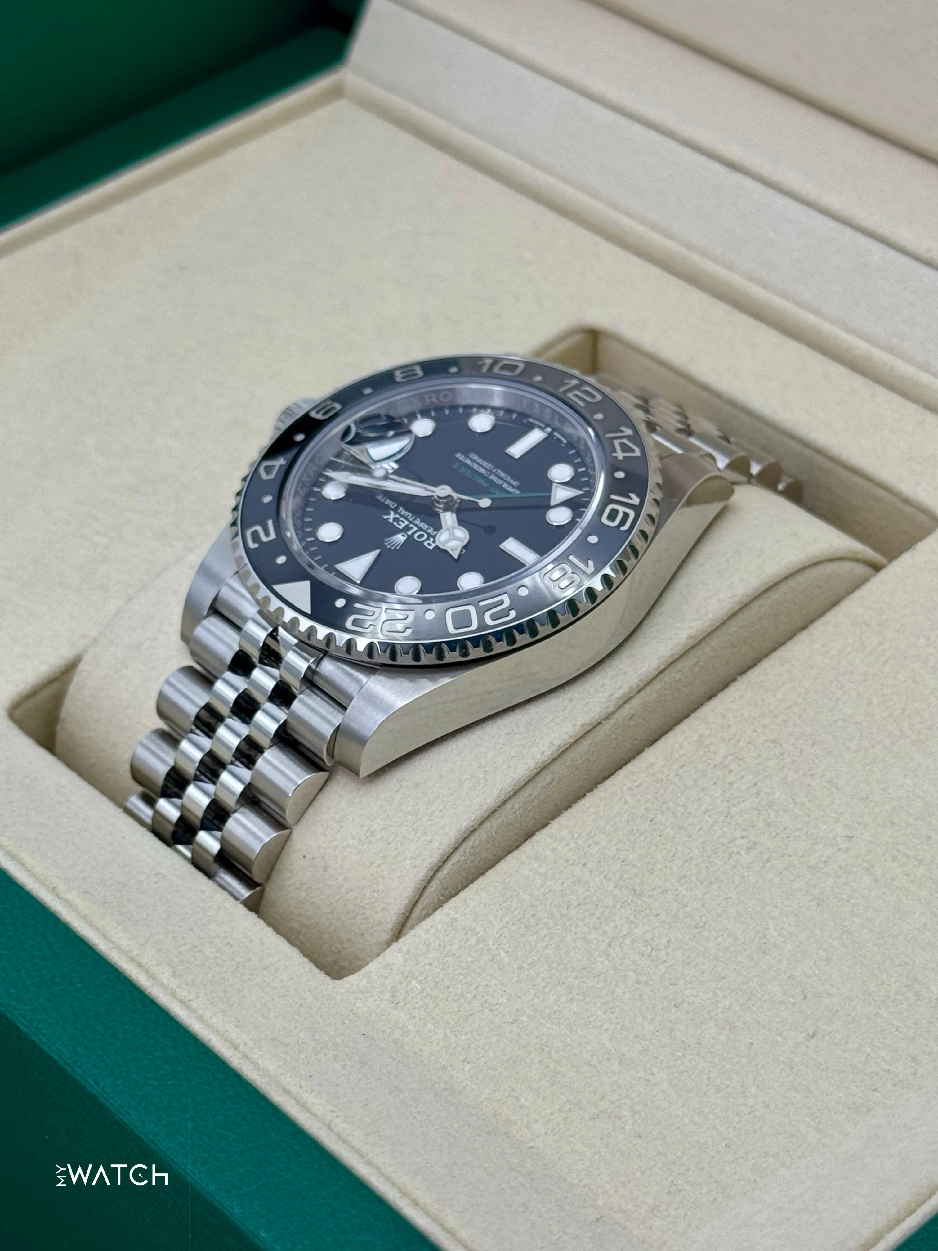 2025 Rolex GMT-Master II "Bruce Wayne" 40mm 126710GRNR Jubilee - Image 7