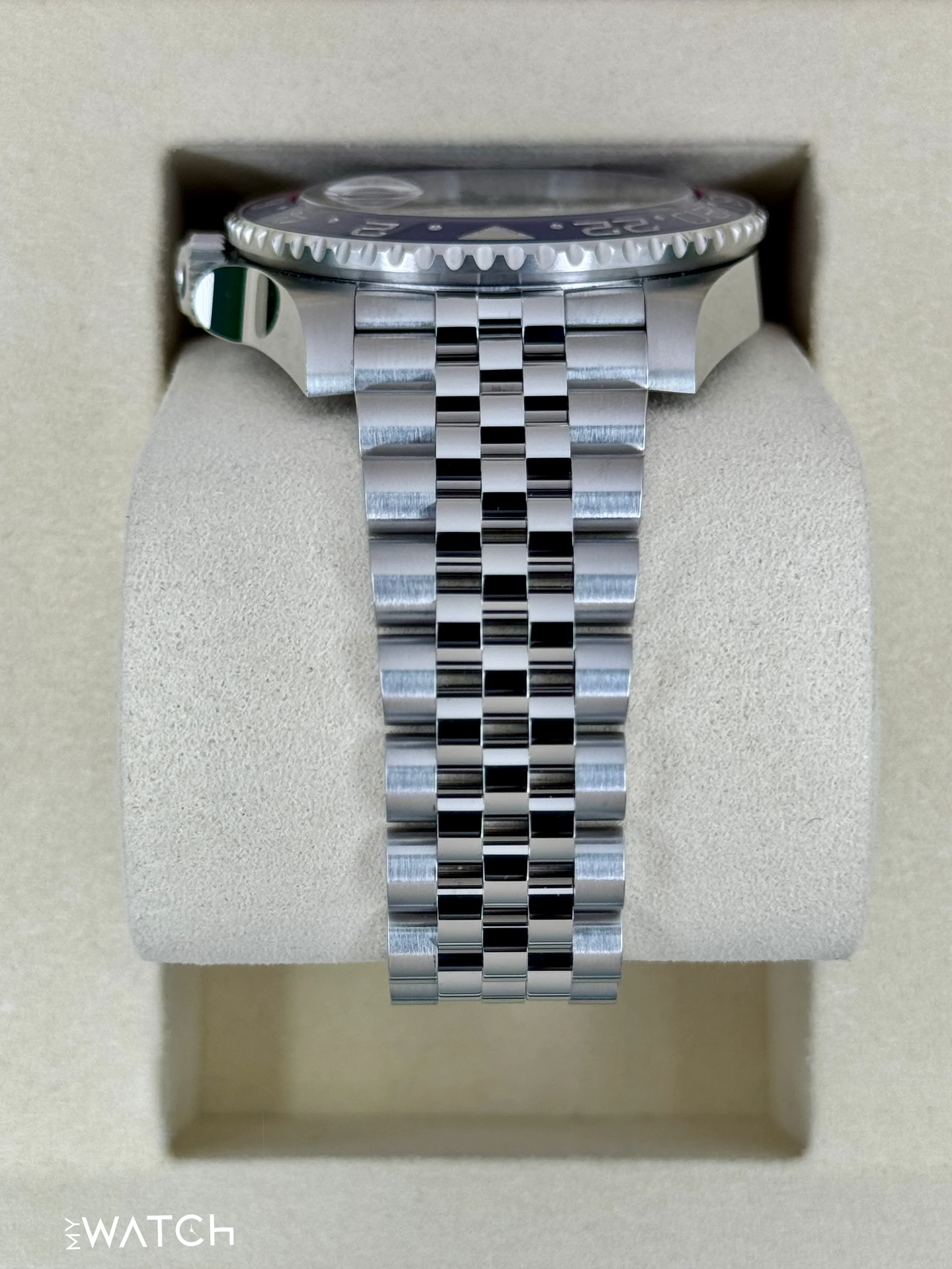 2025 Rolex GMT-Master II "Pepsi" 40mm 126710BLRO Jubilee - Image 4