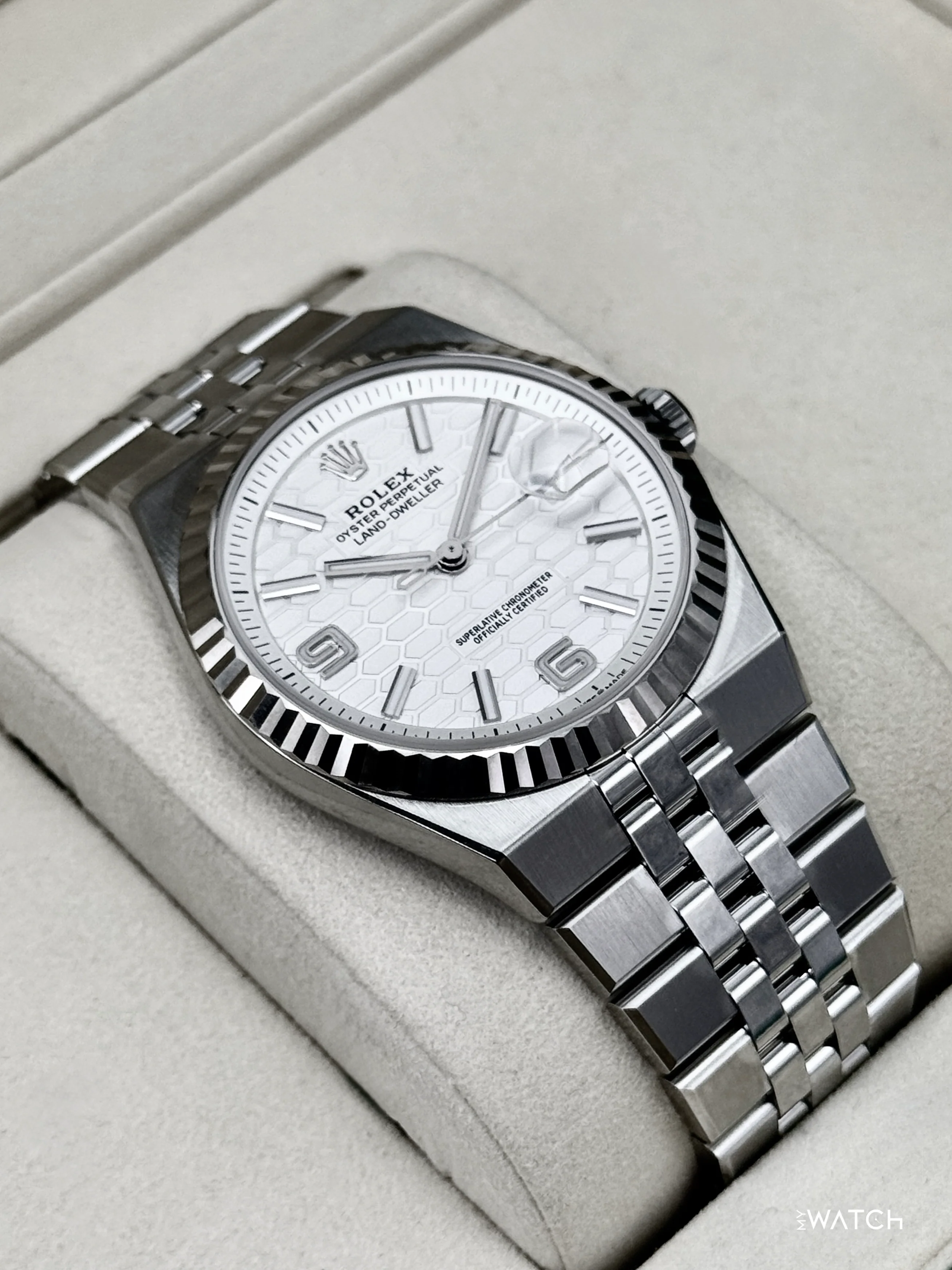 2025 Rolex Land-Dweller 40mm 127334 Stainless Steel Jubilee White Dial - Image 6