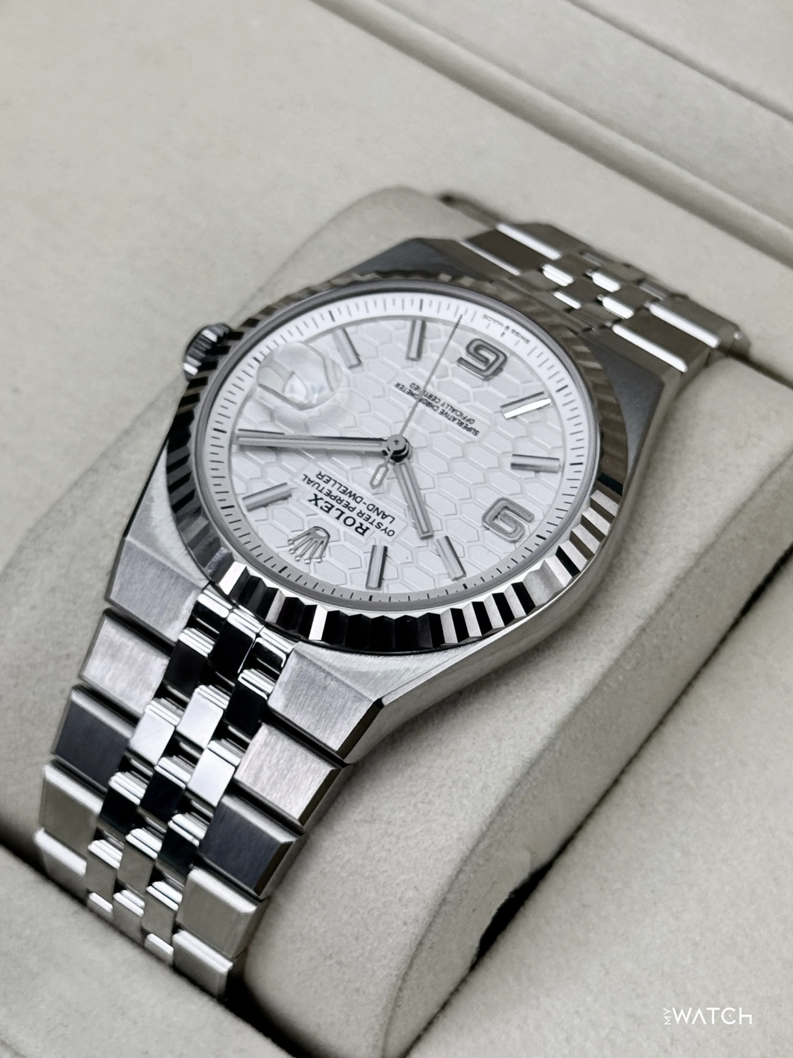 2025 Rolex Land-Dweller 40mm 127334 Stainless Steel Jubilee White Dial - Image 7
