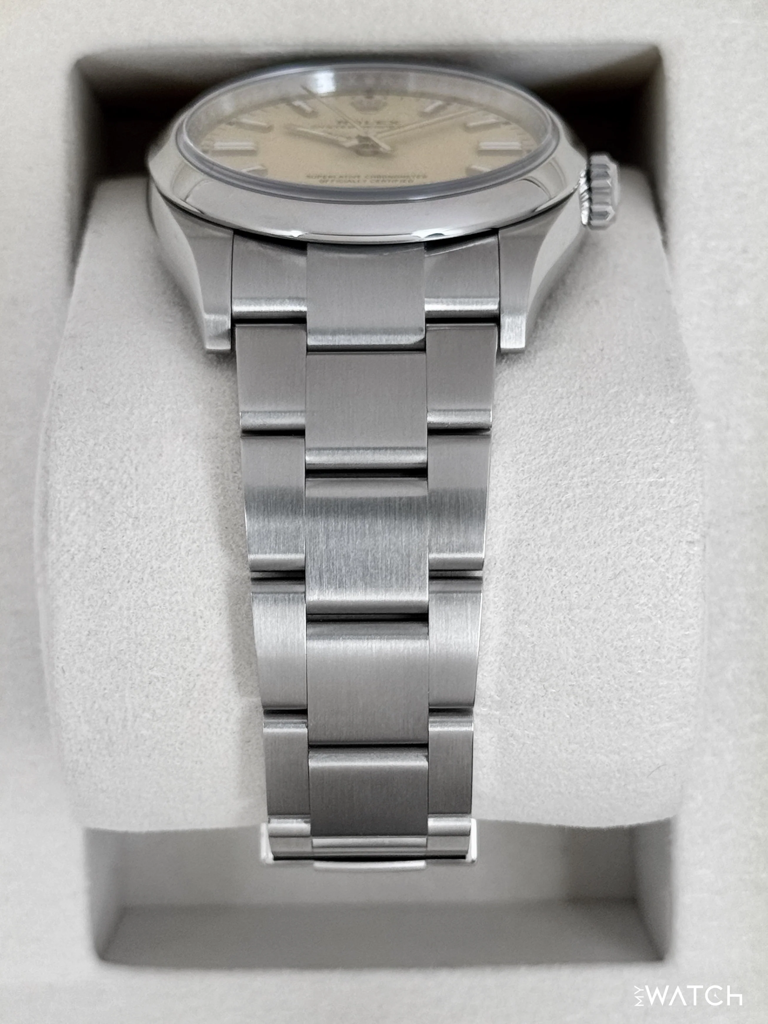 2025 Rolex Oyster Perpetual 36mm 126000 Beige Dial - Image 3
