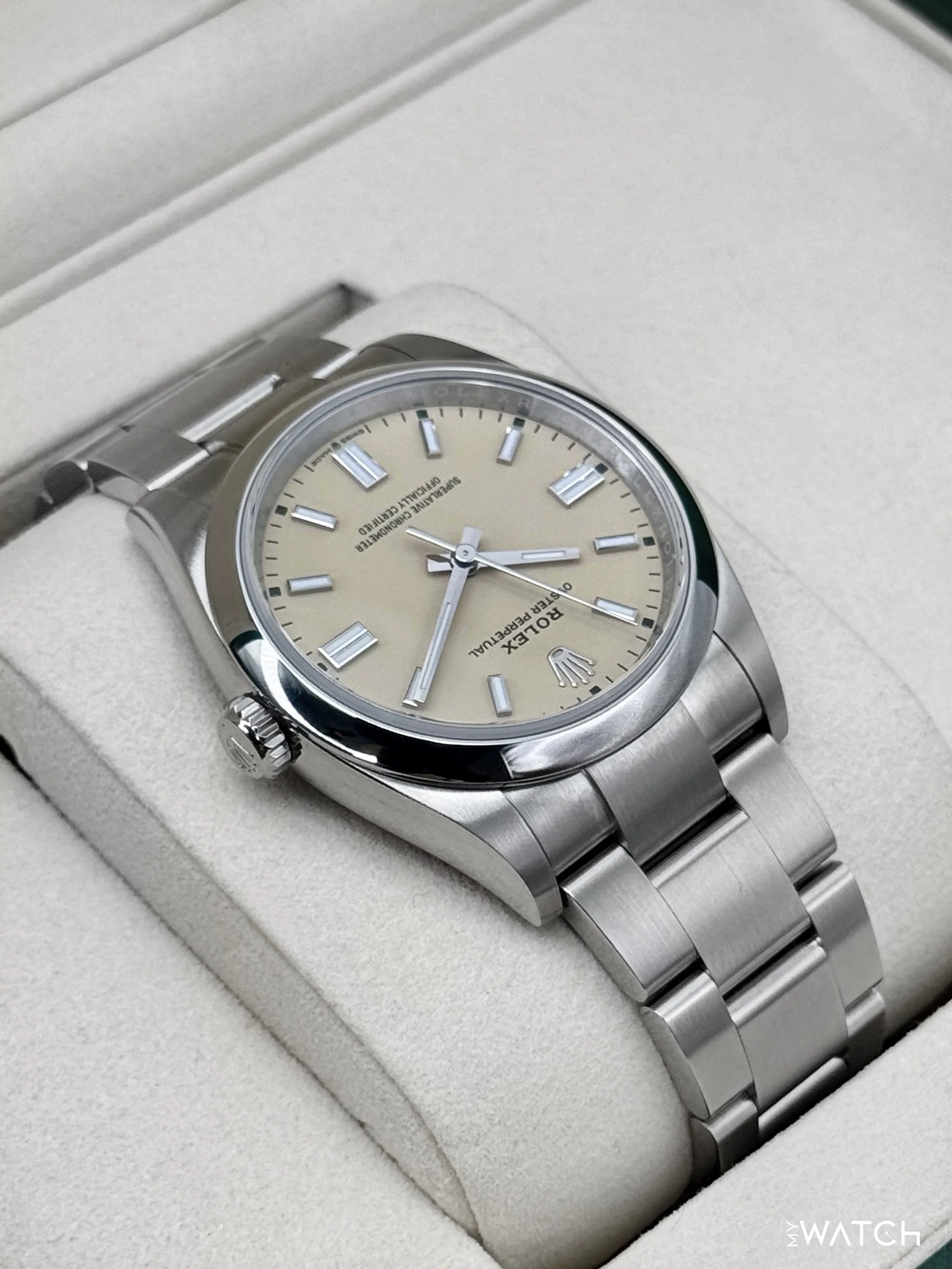 2025 Rolex Oyster Perpetual 36mm 126000 Beige Dial - Image 8